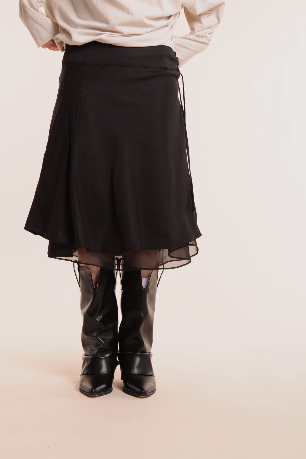 Edgy Skirt (Black)