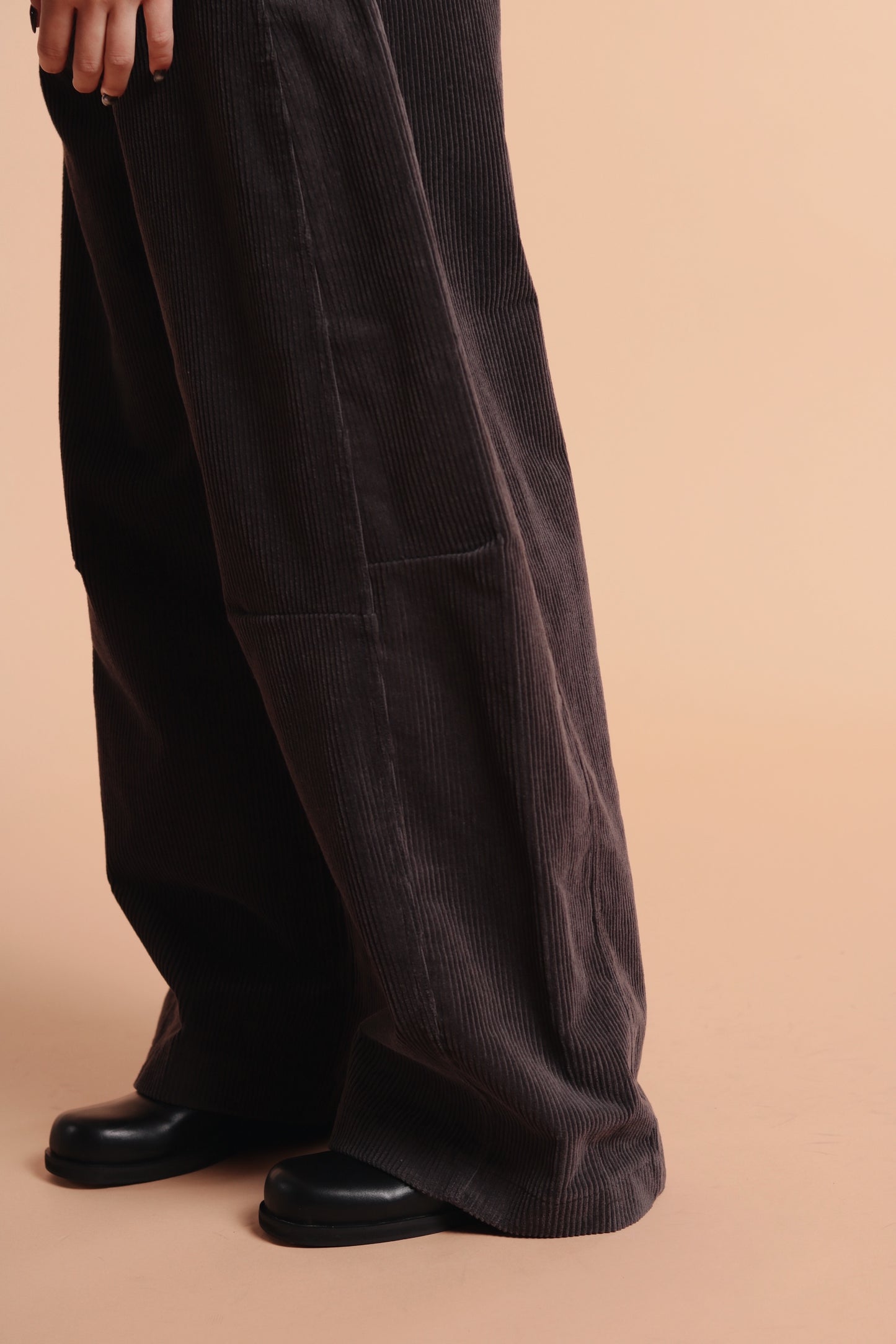 Marie Corduroy Pants (Charcoal)