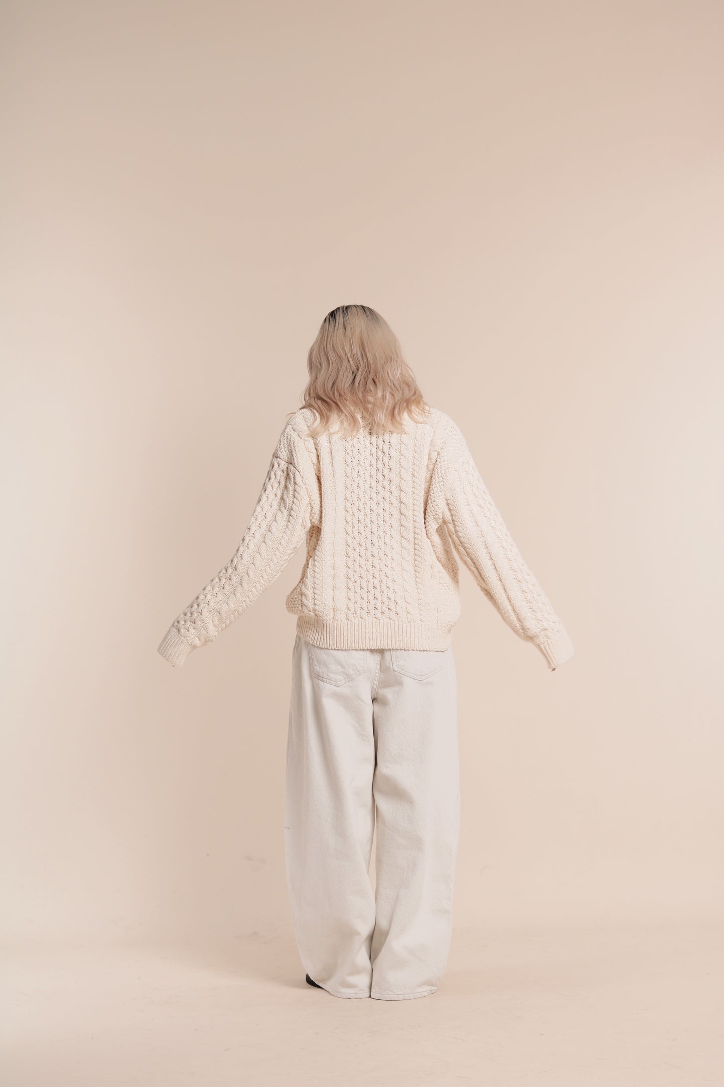Oversized Cable Knit Sweater (Ivory)