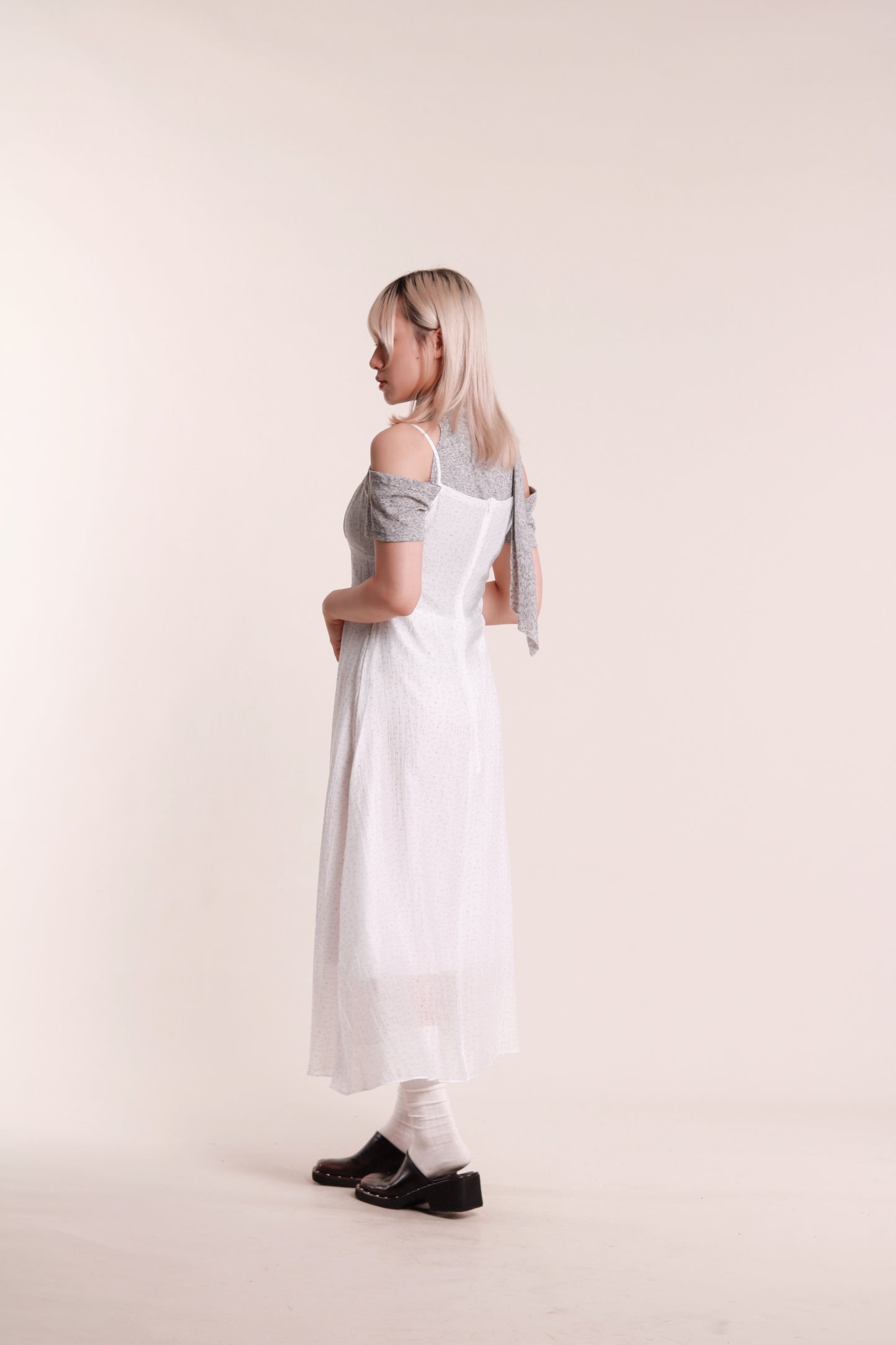 Floral Sleeveless Dress (White)