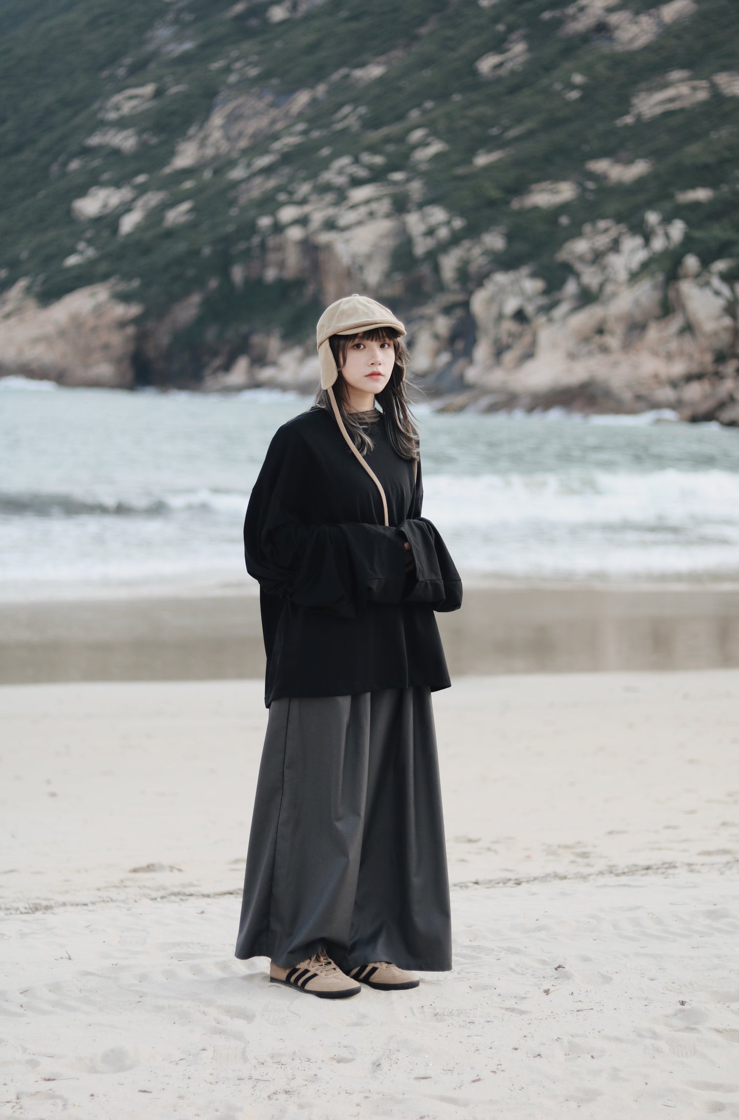 Snoopy Hat (Beige/Black/White)