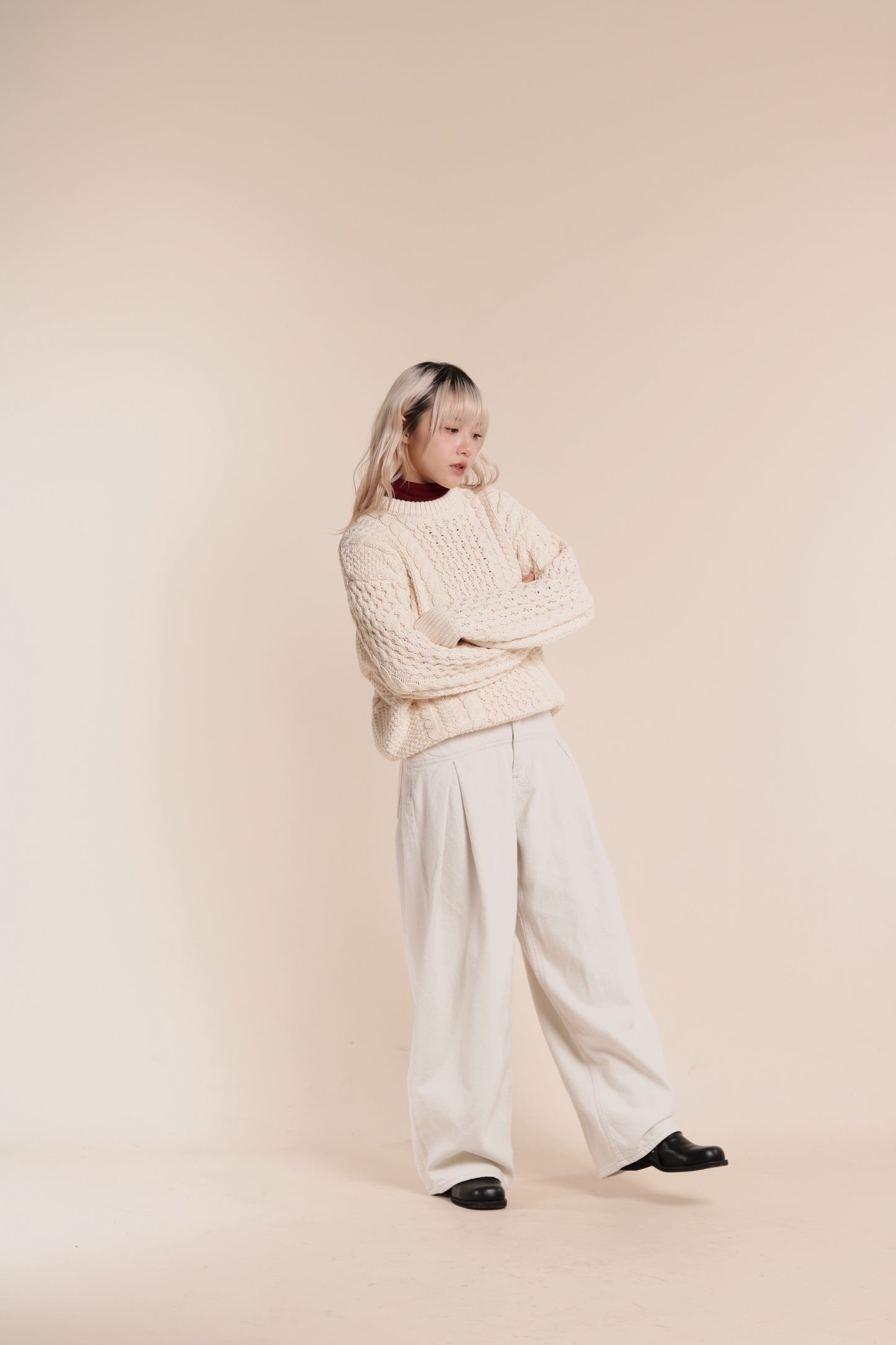 Oversized Cable Knit Sweater (Ivory)