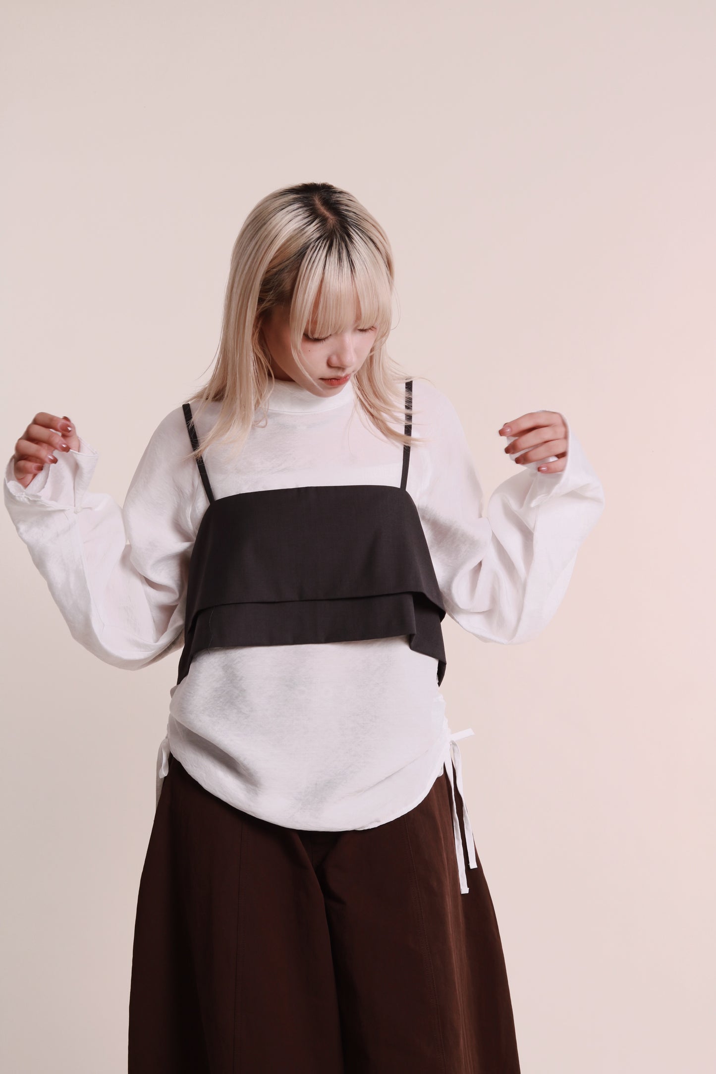 Doll Gathered Blouse (White)