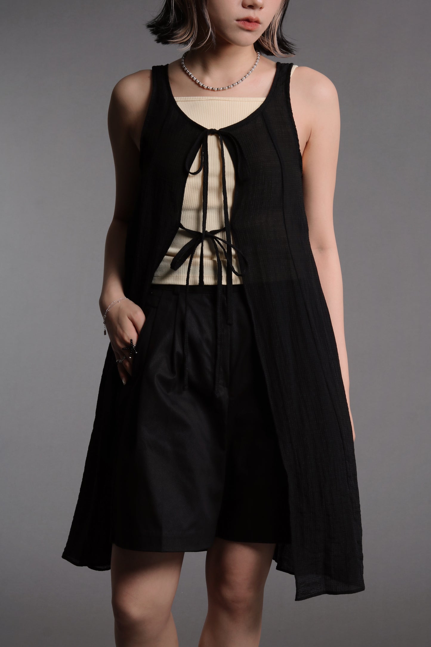 Ribbon Vest (Black)