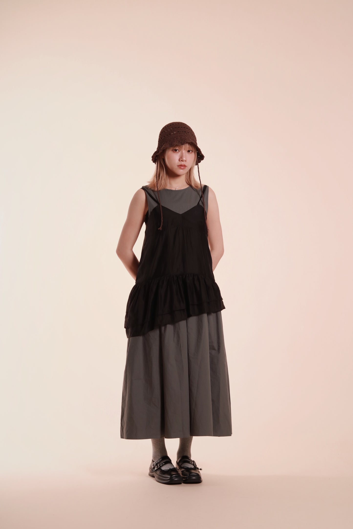 Ruffle Sleeveless Top (Black)