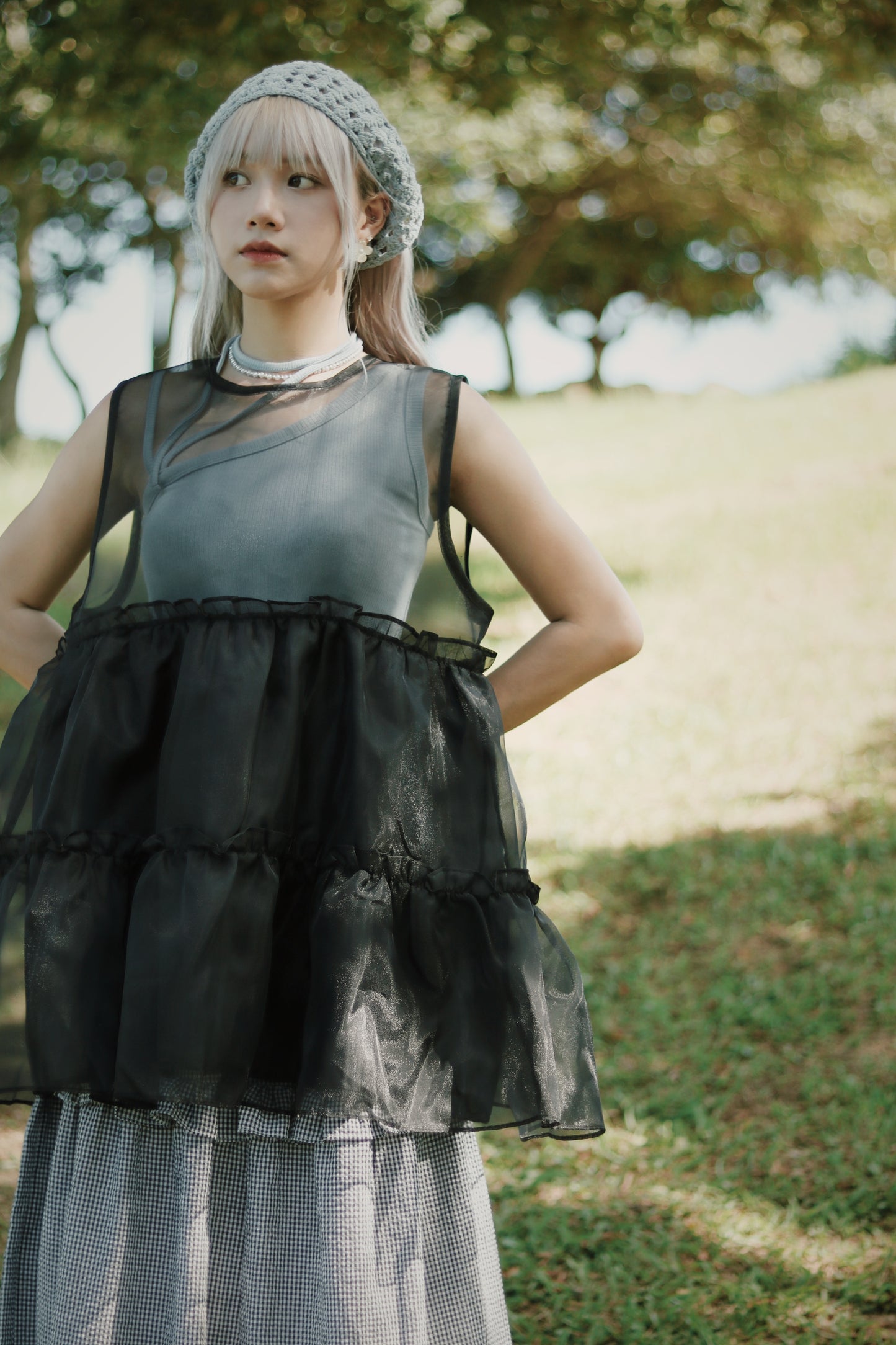 Triangle Head Scarf (Beige/Baby Blue/Black/Red)