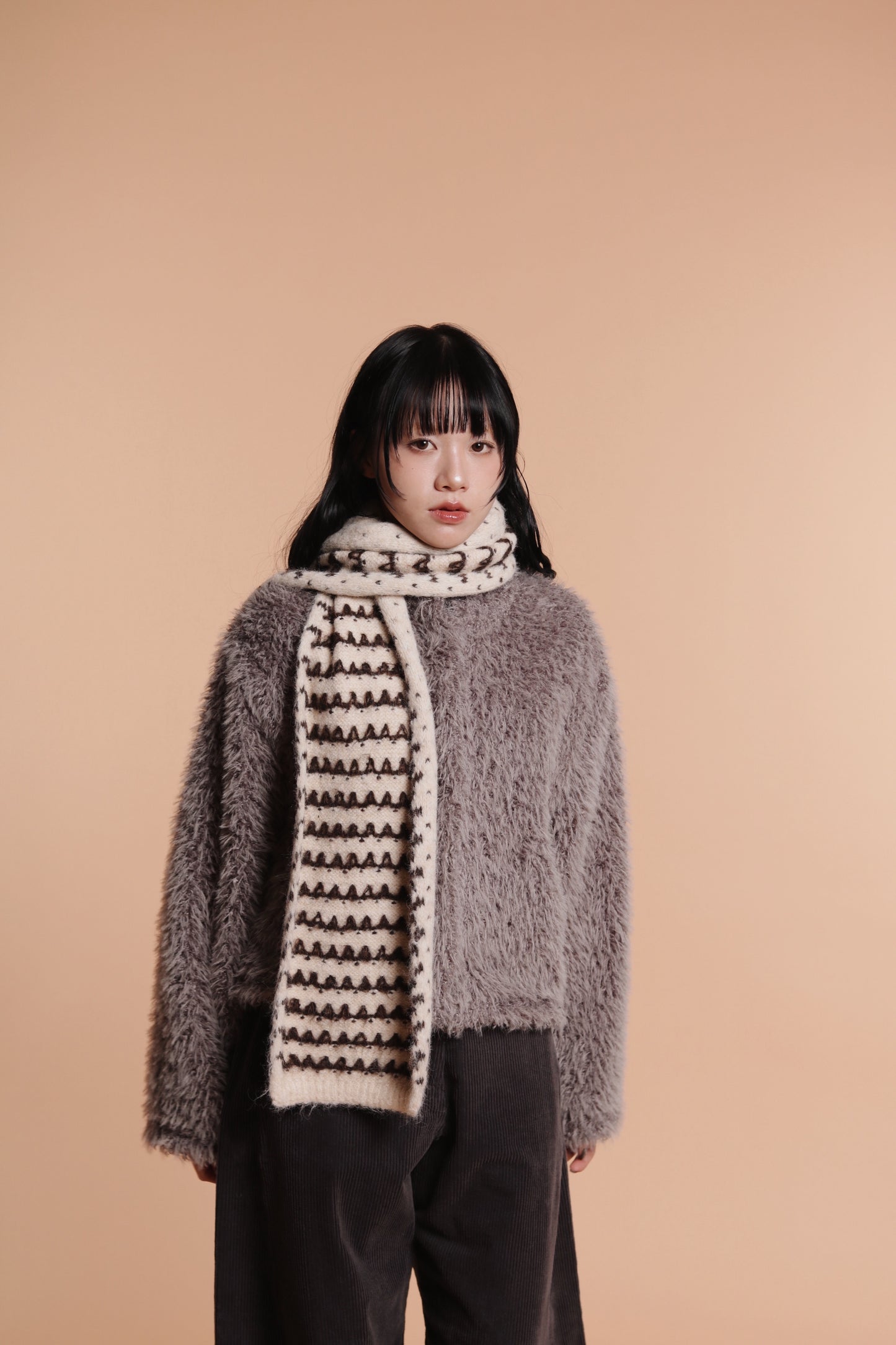 Triangle Muffler (Beige)