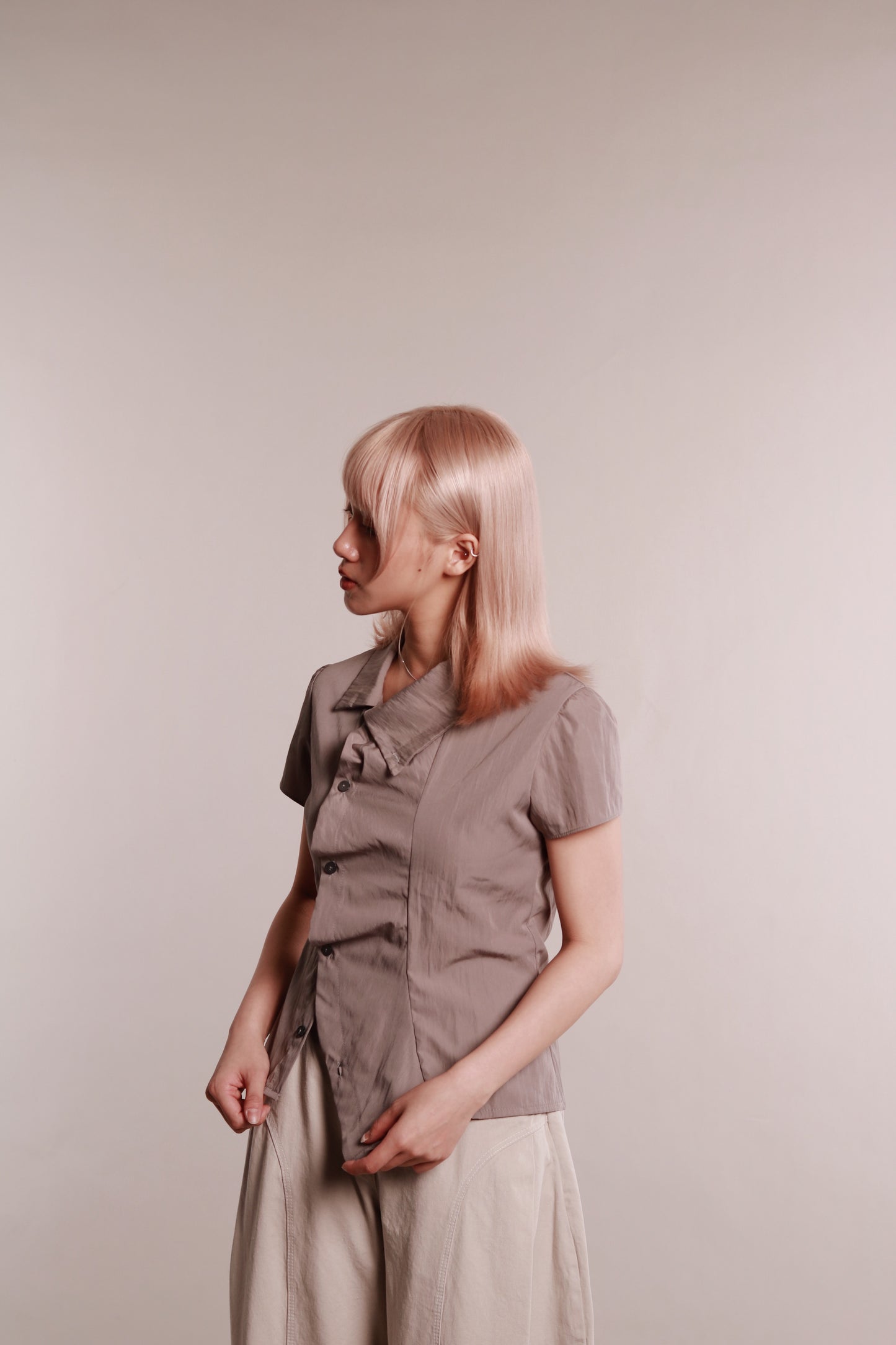 Gentle Pleat Shirt (Grey)