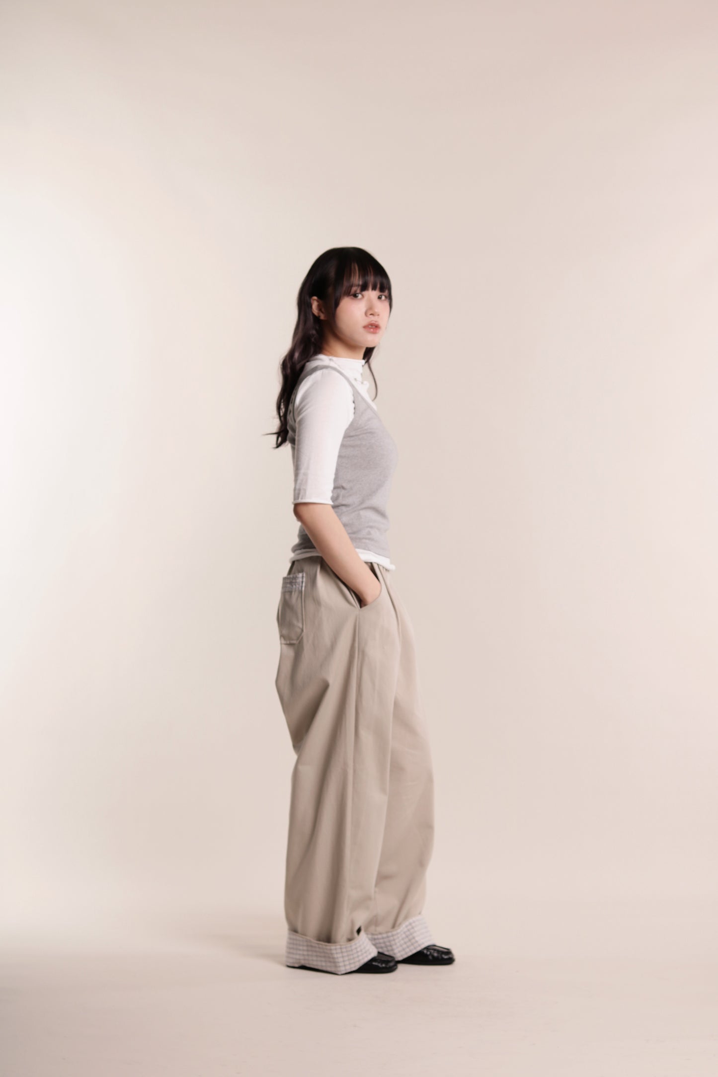 Check Detail Pleated Pants (Beige)