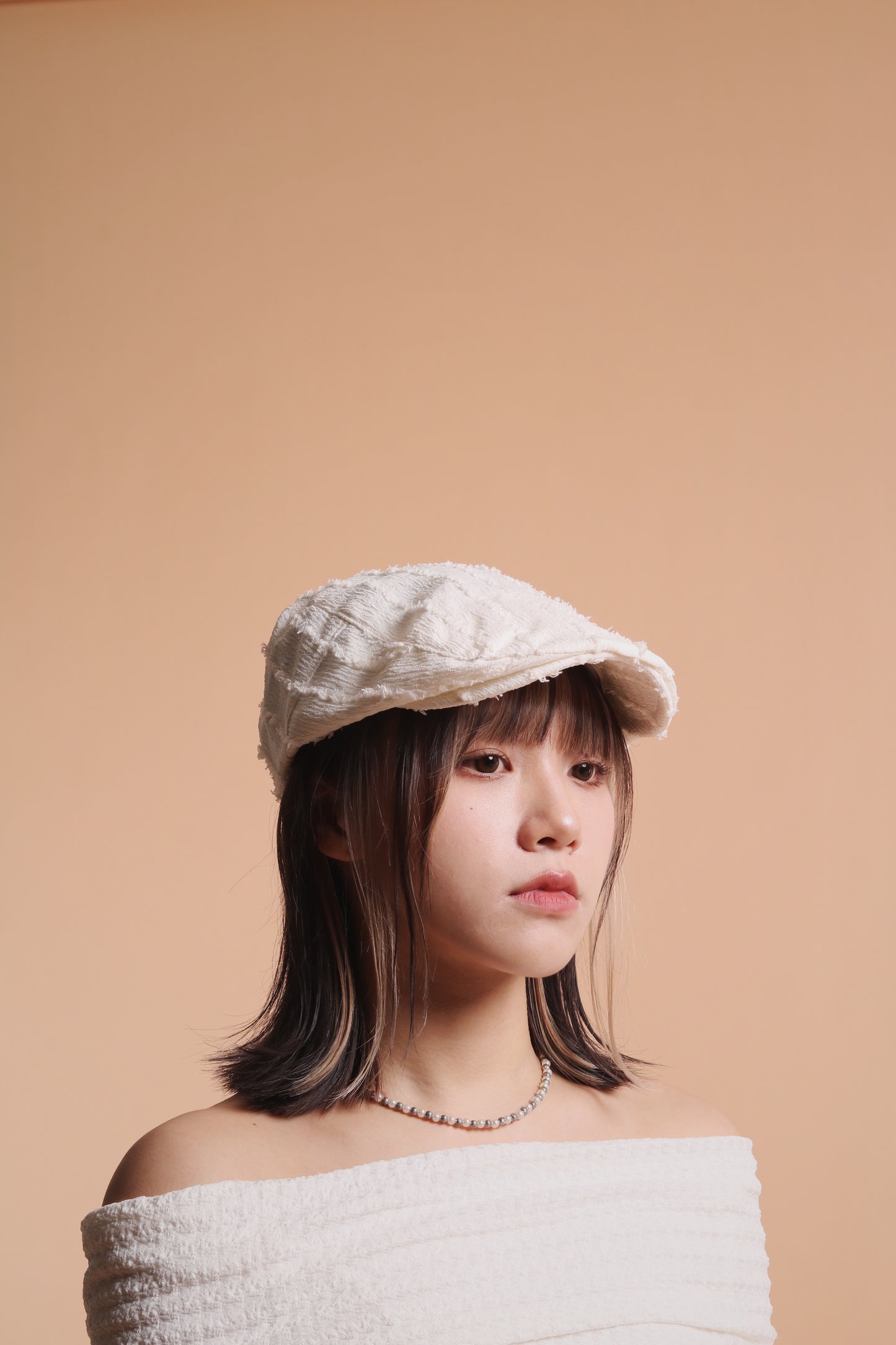 Frayed News Cap (White)