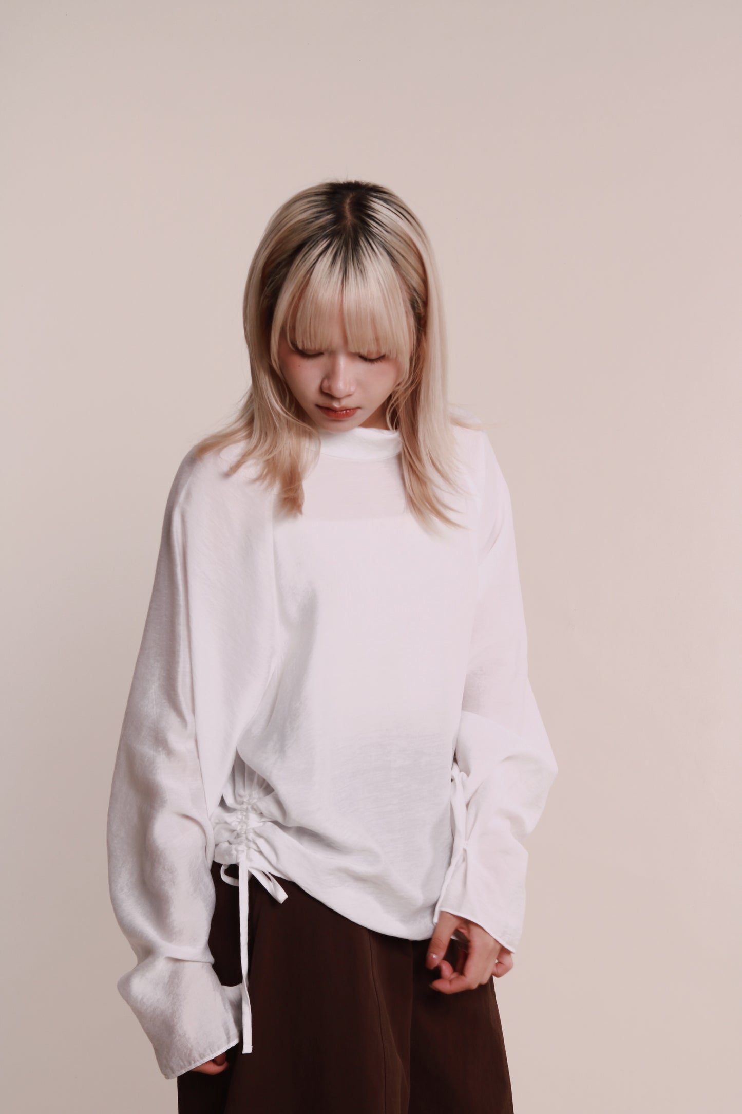 Doll Gathered Blouse (White)