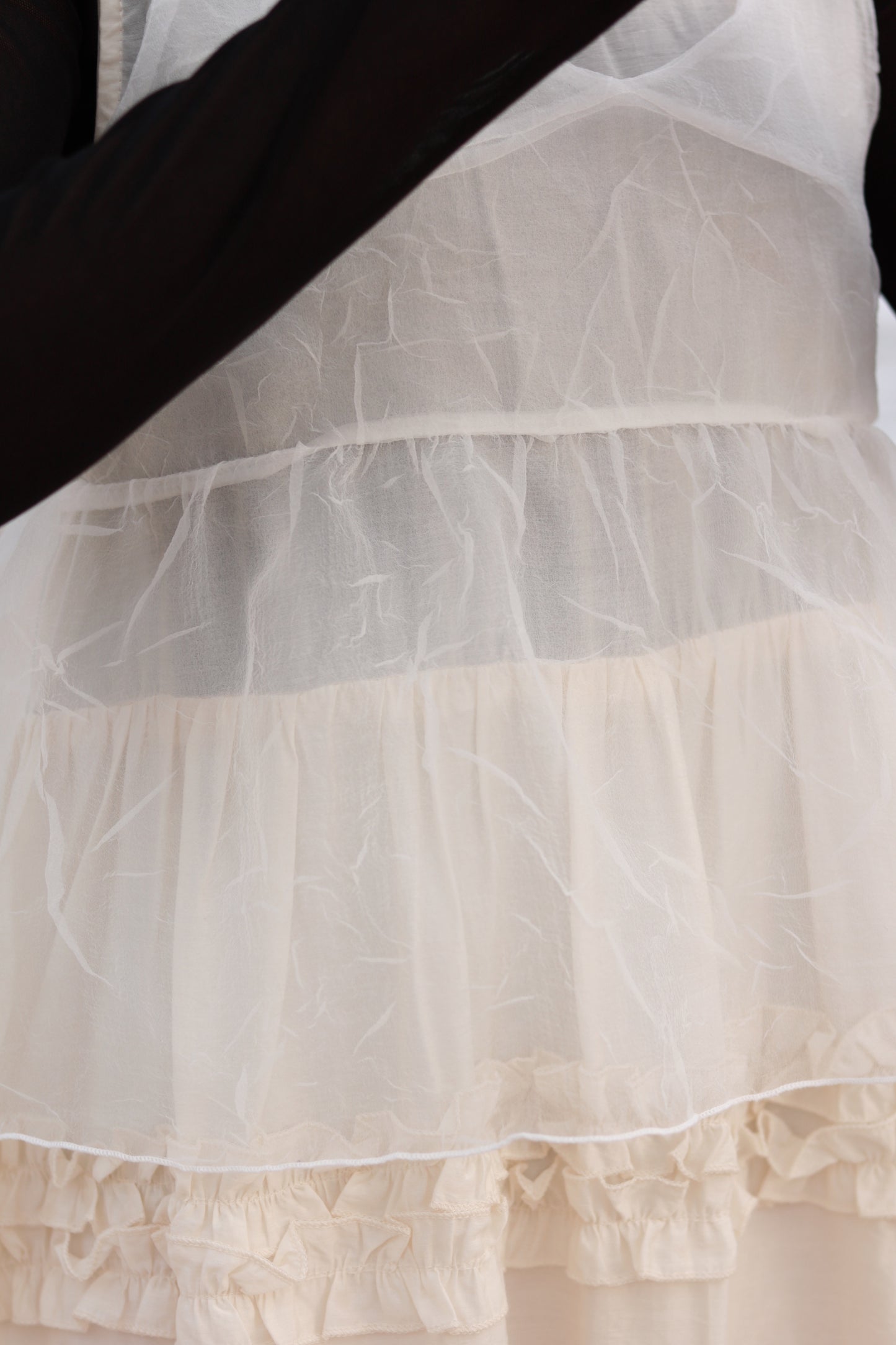 Doll Ribbon Sleeveless Top (White)