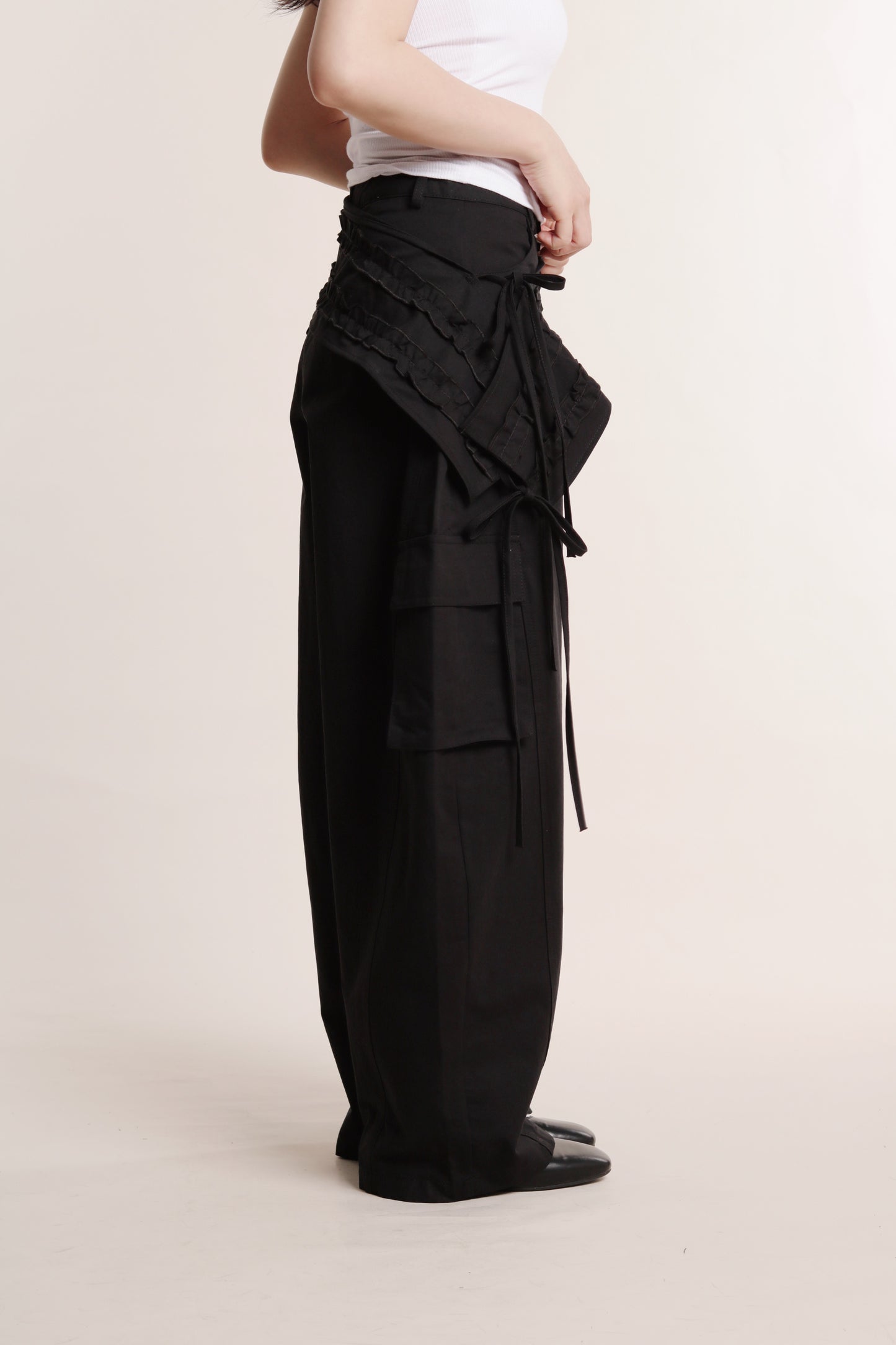 Ruffle Belt Pants (Black)