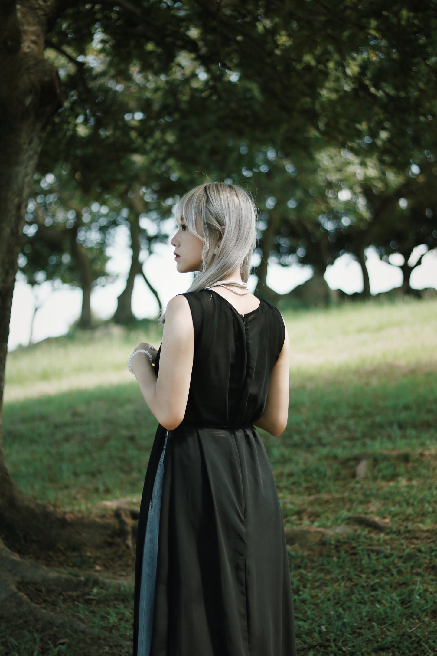 Double Slit Dress (Black)