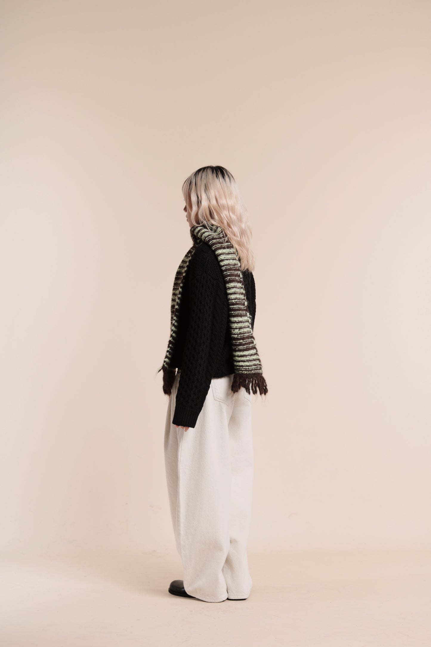 Oversized Cable Knit Sweater (Black)