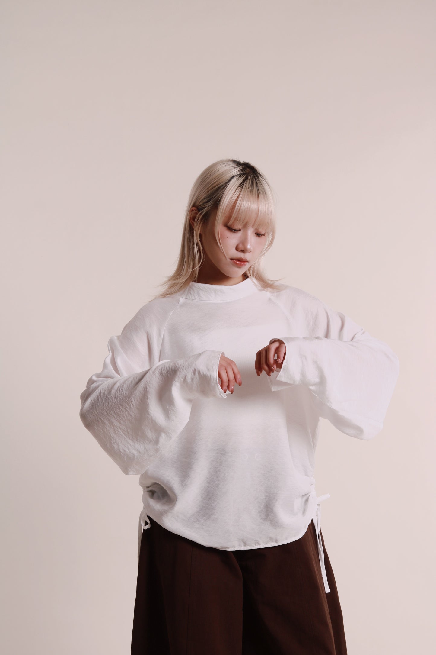 Doll Gathered Blouse (White)
