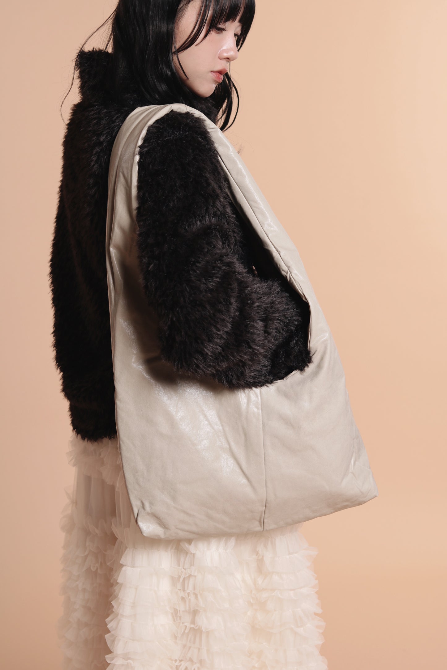 Cloudy Hobo Bag (Beige)