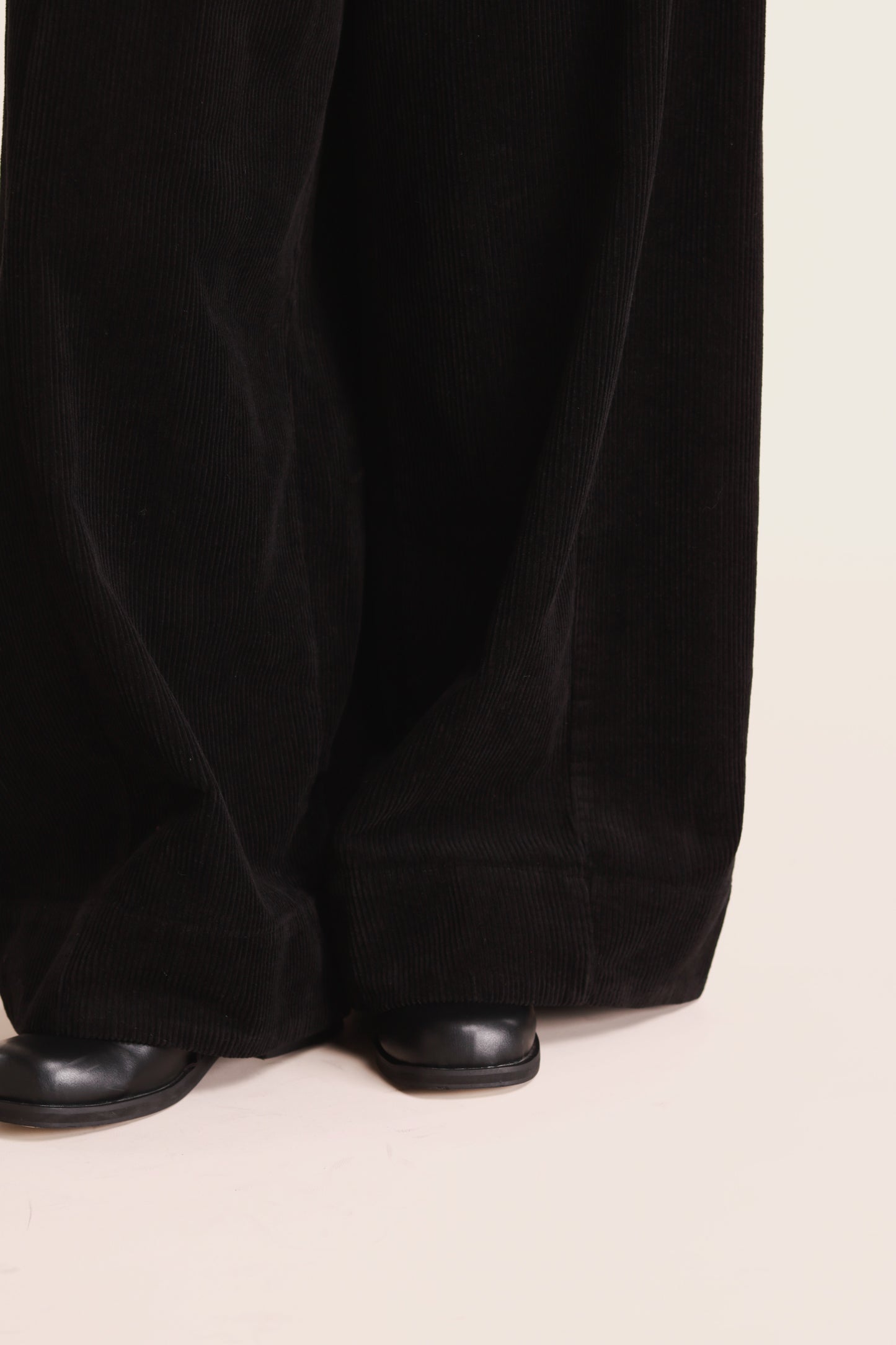 Corduroy Wide Pants (Black)