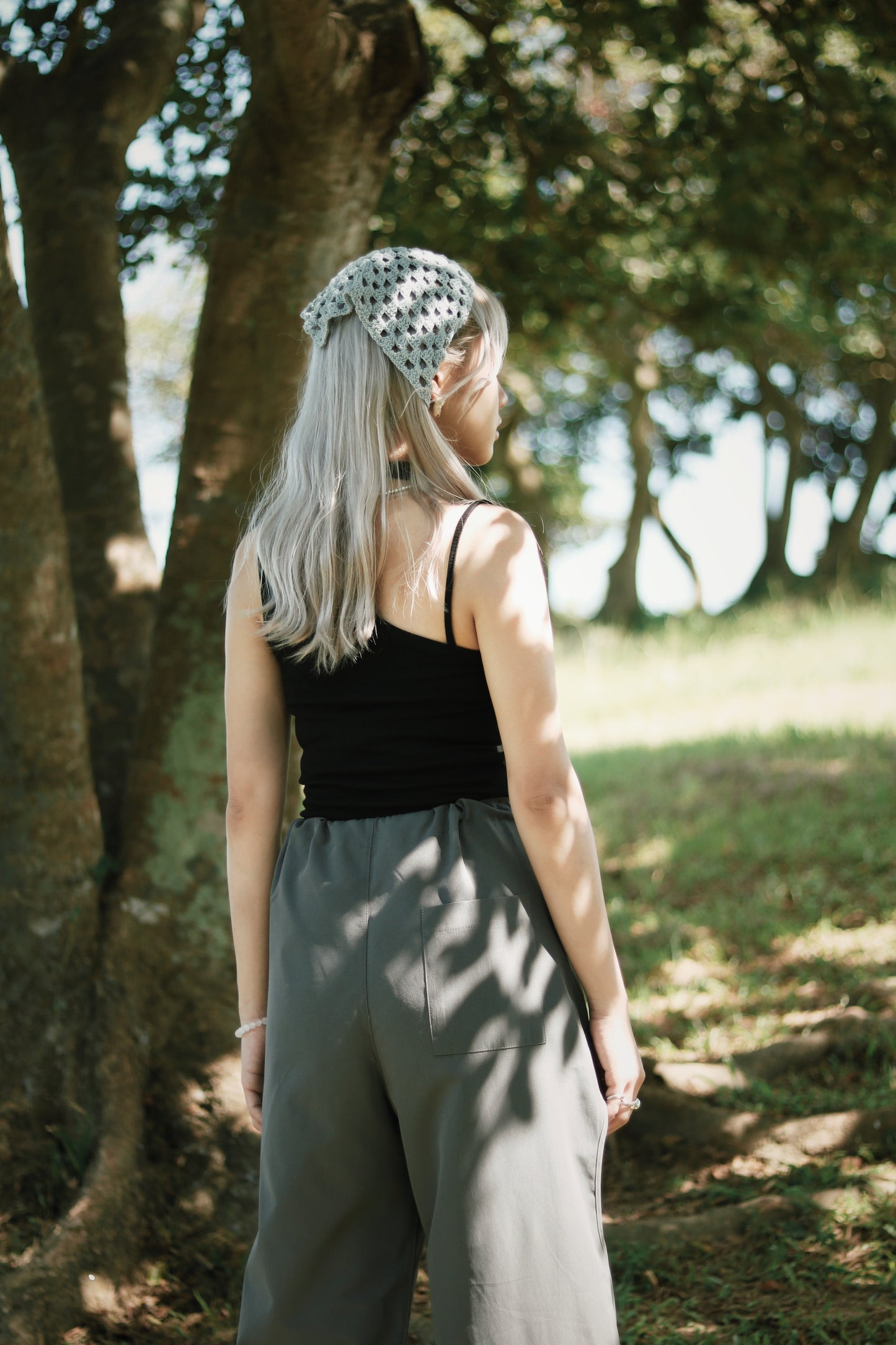 Triangle Head Scarf (Beige/Baby Blue/Black/Red)