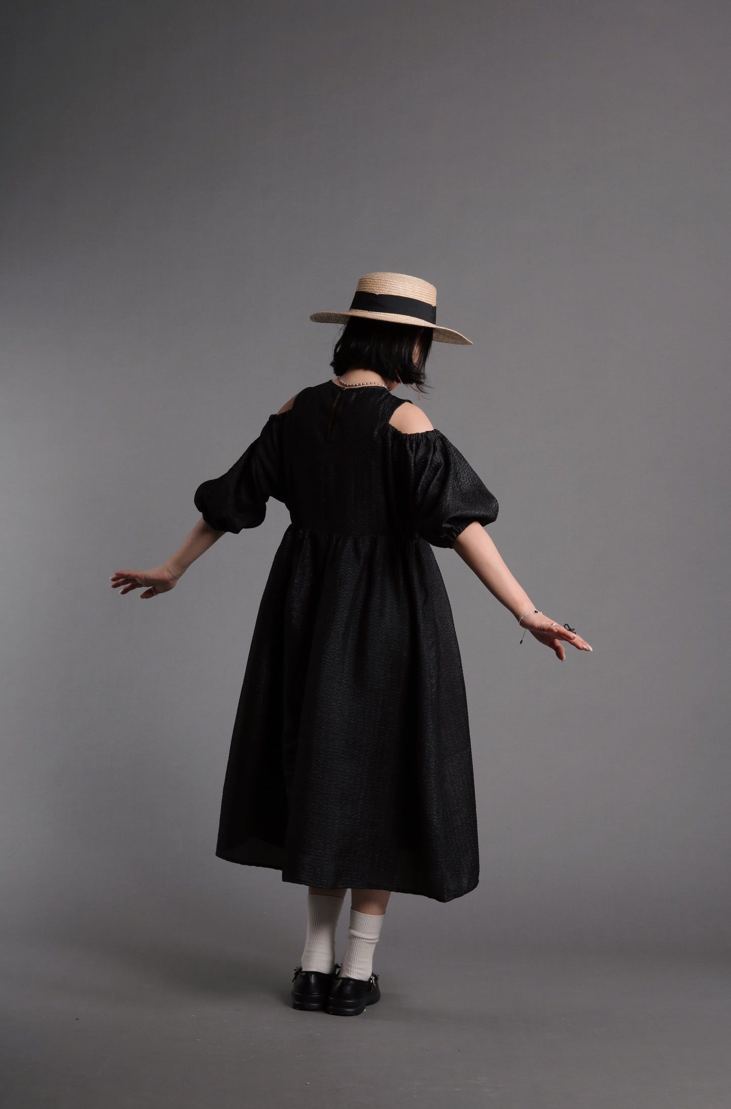 Doll Cold Shoulder Dress (Black)