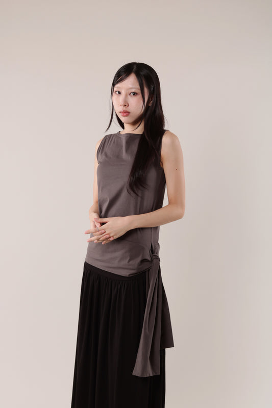 Amos Sleeveless Top (Brown)