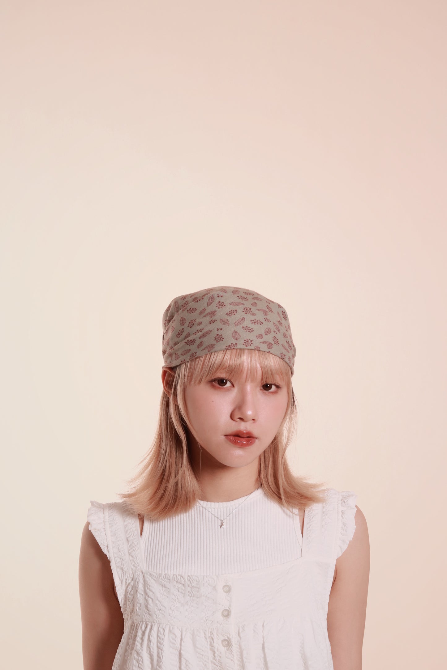 Floral Grass Scarf (Green/Navy/White)