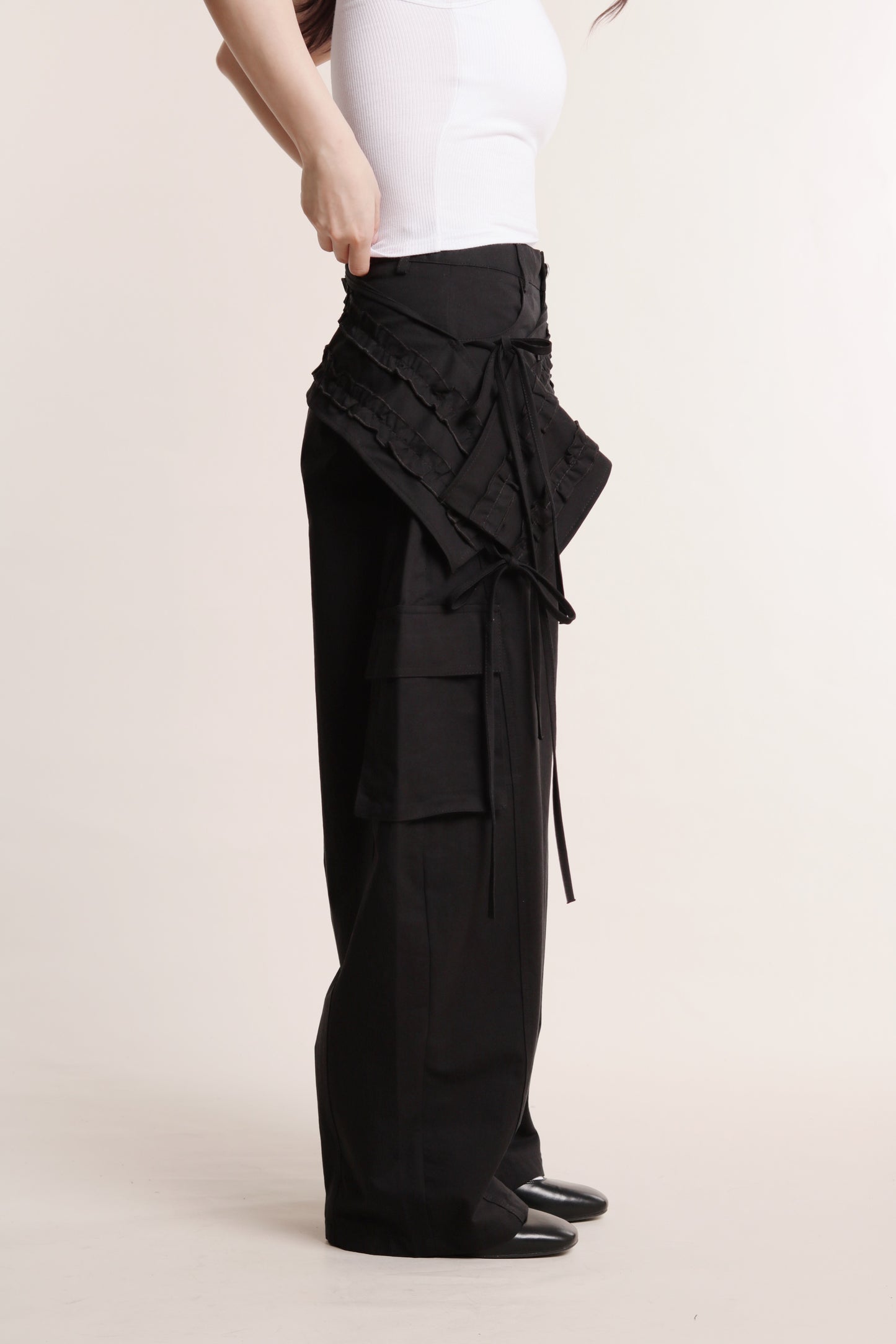 Ruffle Belt Pants (Black)