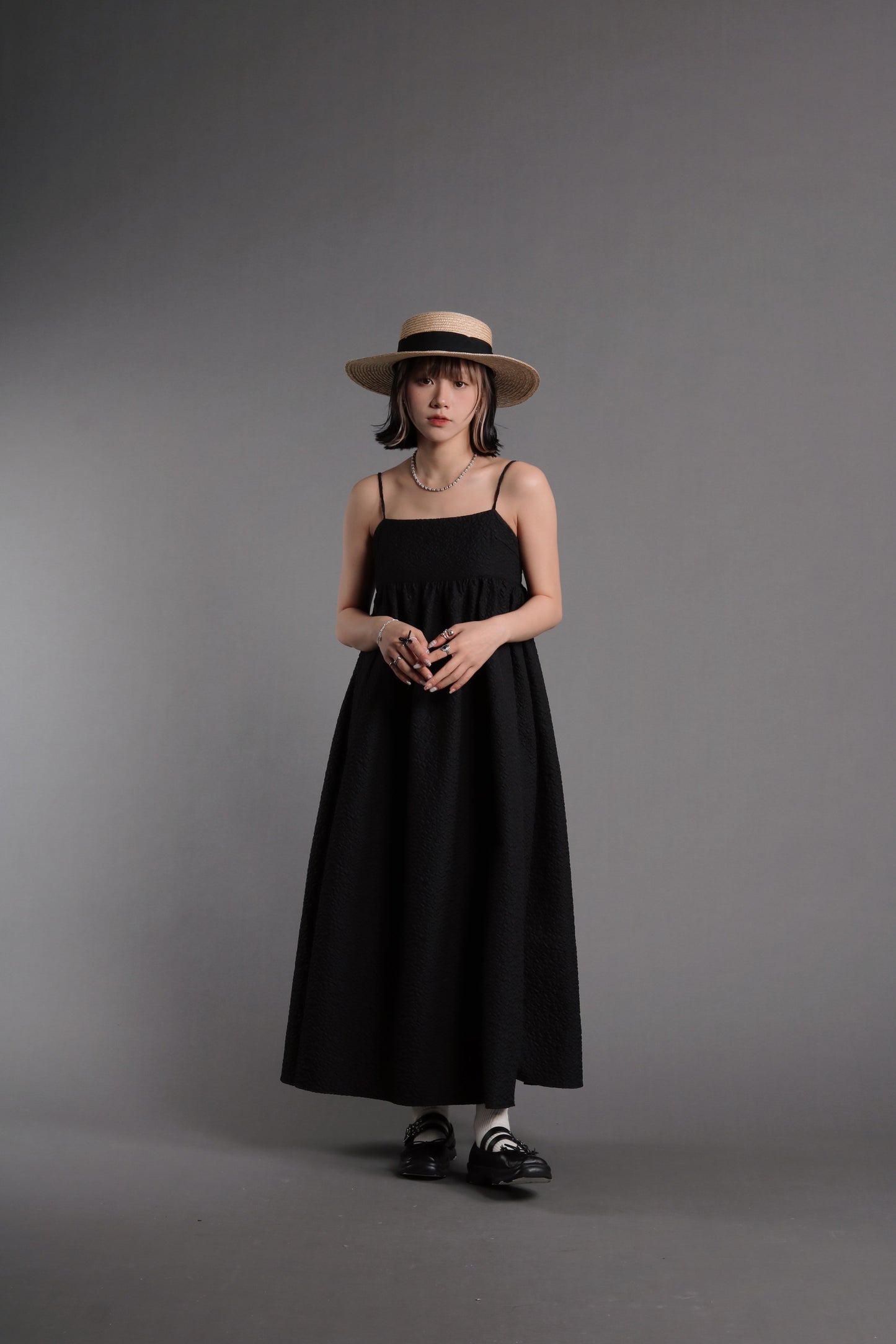 Textured Sleeveless Dress (Black)
