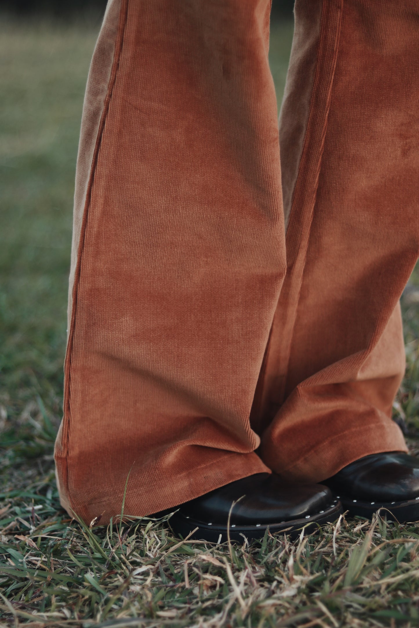 Corduroy Bootcut Pants (Brown)