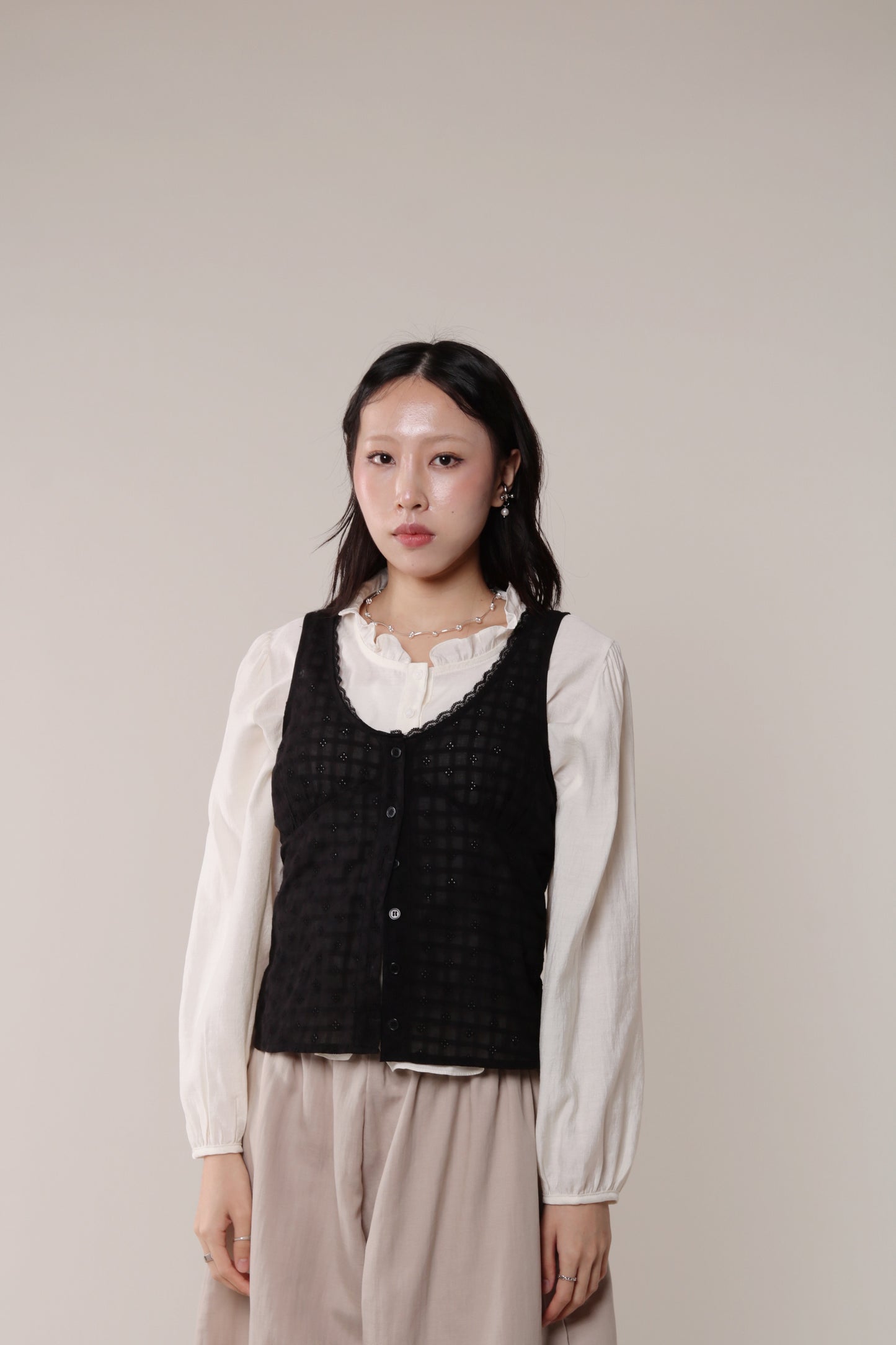 Retro Ruffle Shirt (Ivory)