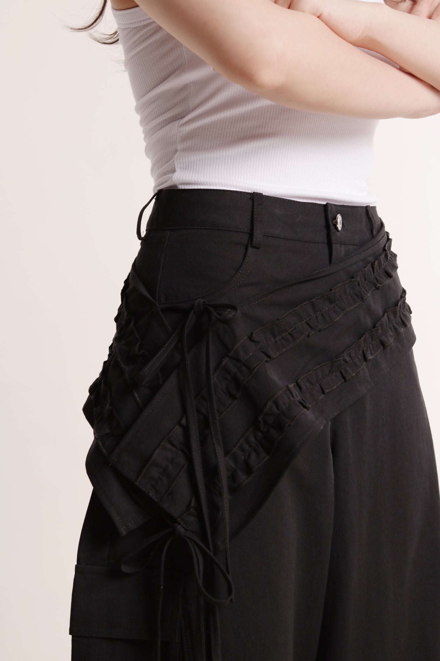 Ruffle Belt Pants (Black)