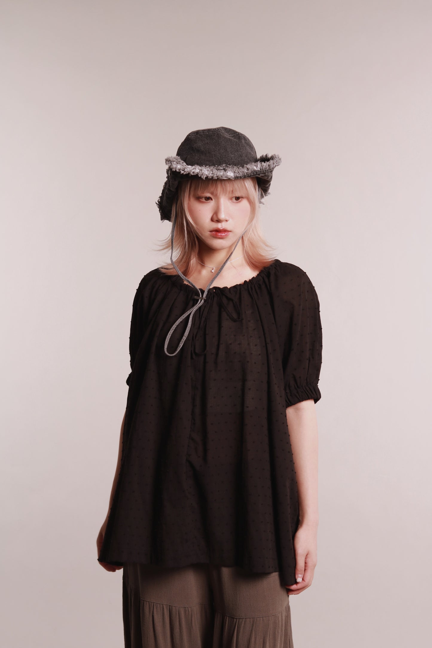 Dot Dot Blouse (Black)