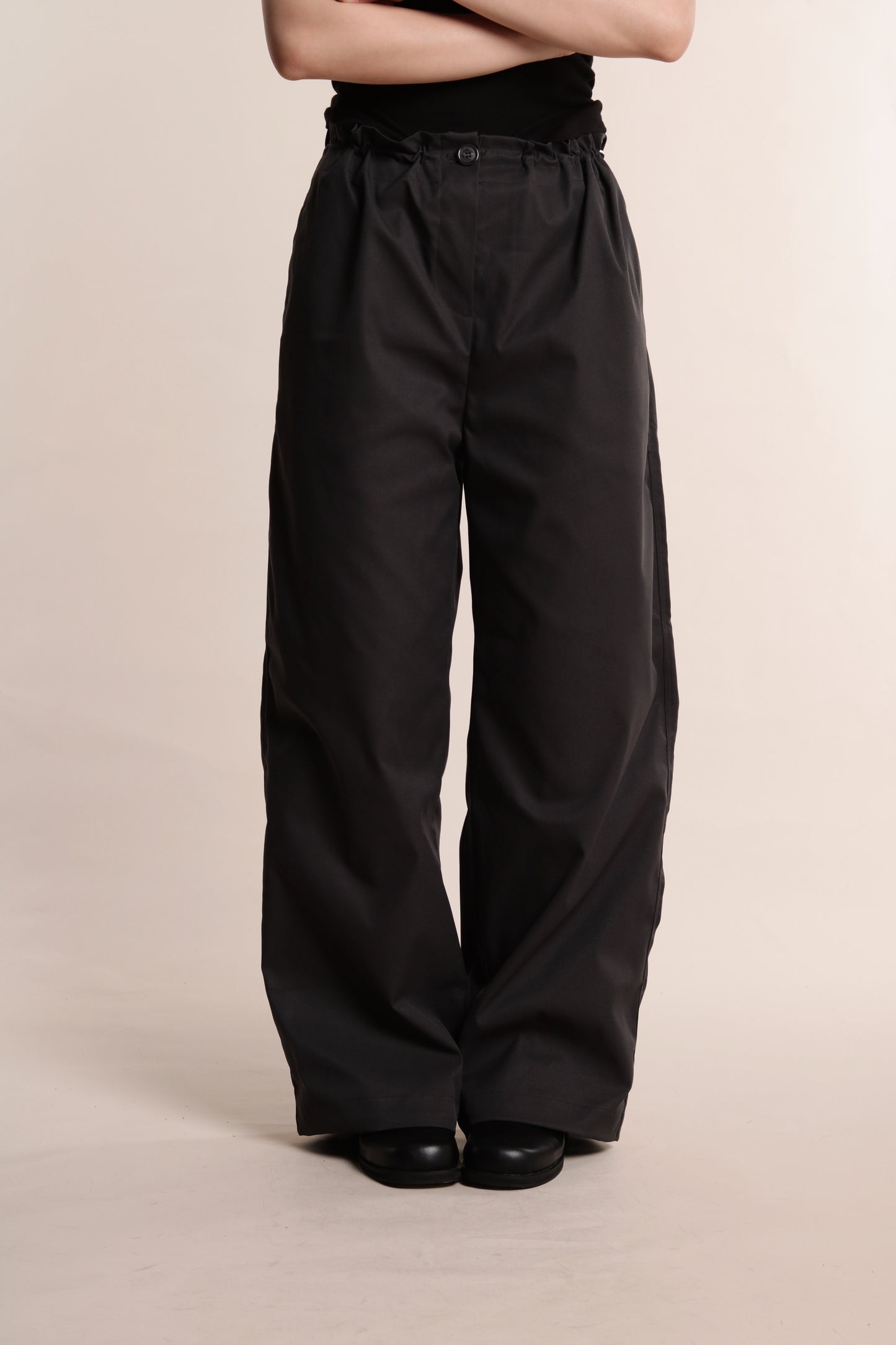 Delia Gathered Pants (Charcoal)