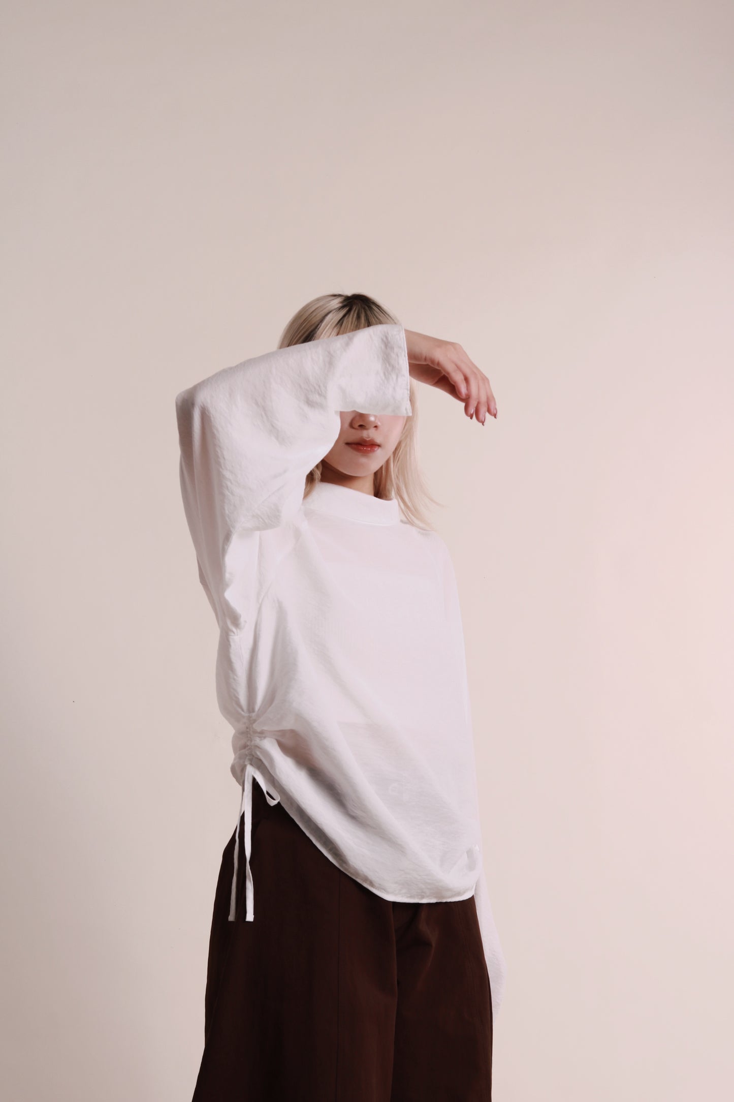 Doll Gathered Blouse (White)