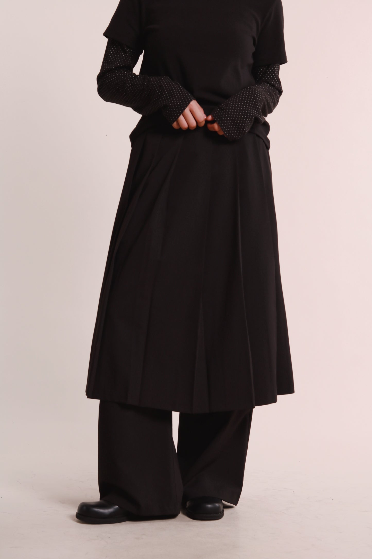 Layered Pleat Pants (Black)