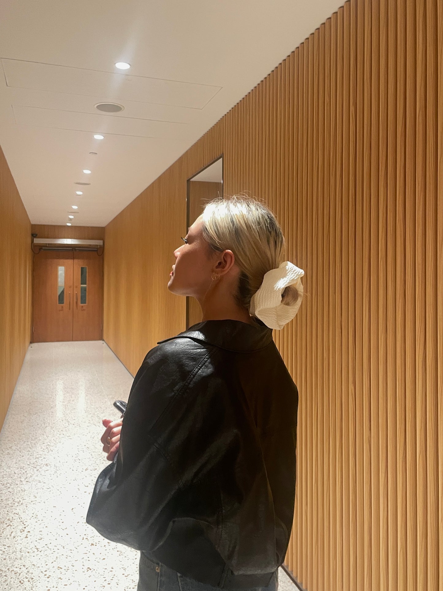 Lola Scrunchie (Black/White)