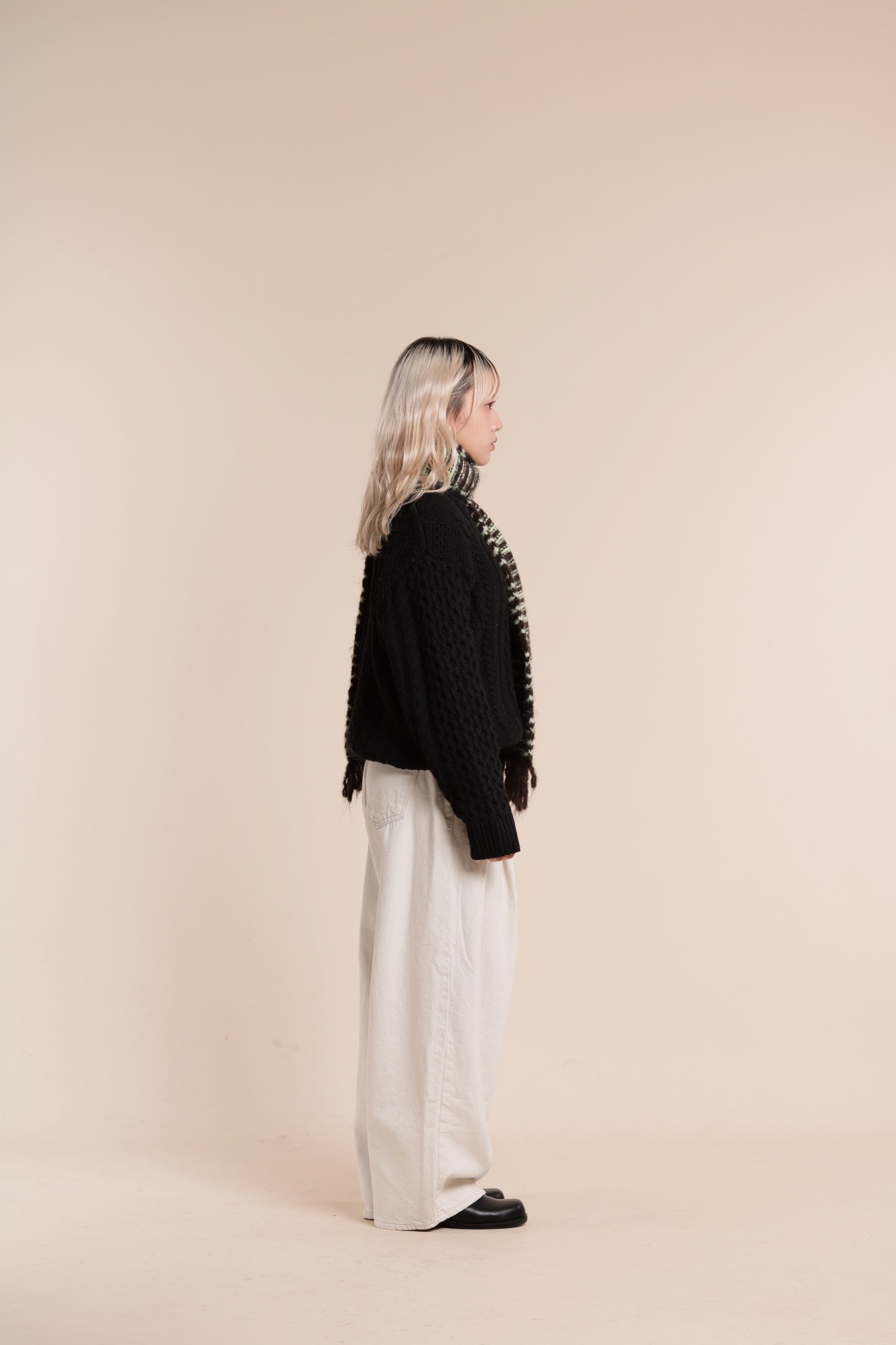 Oversized Cable Knit Sweater (Black)