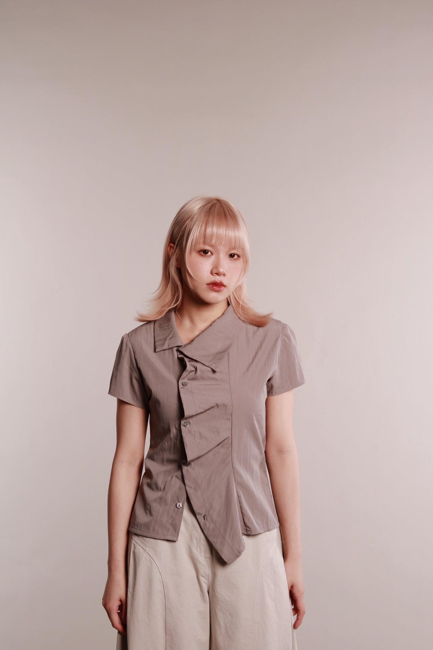 Gentle Pleat Shirt (Grey)