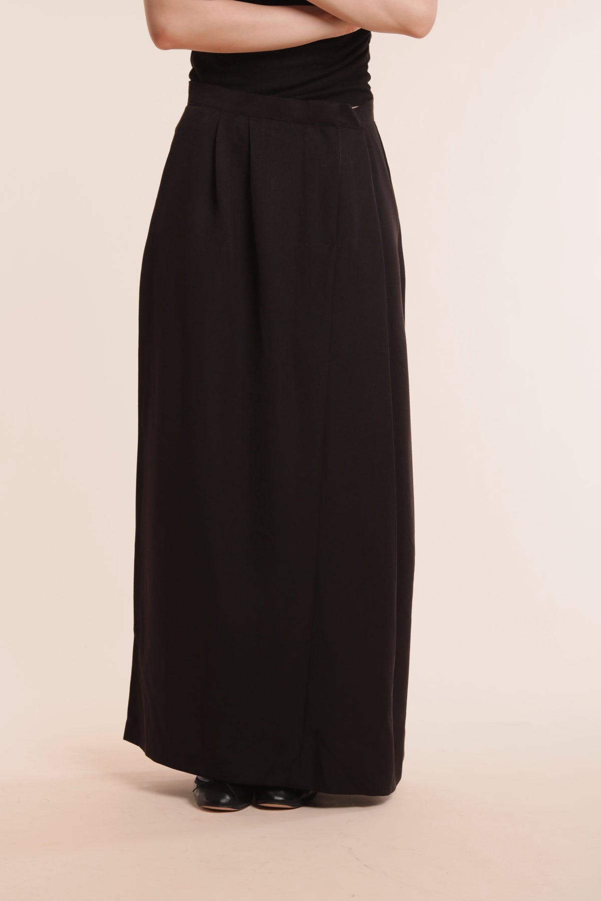 Split Skirt (Black)