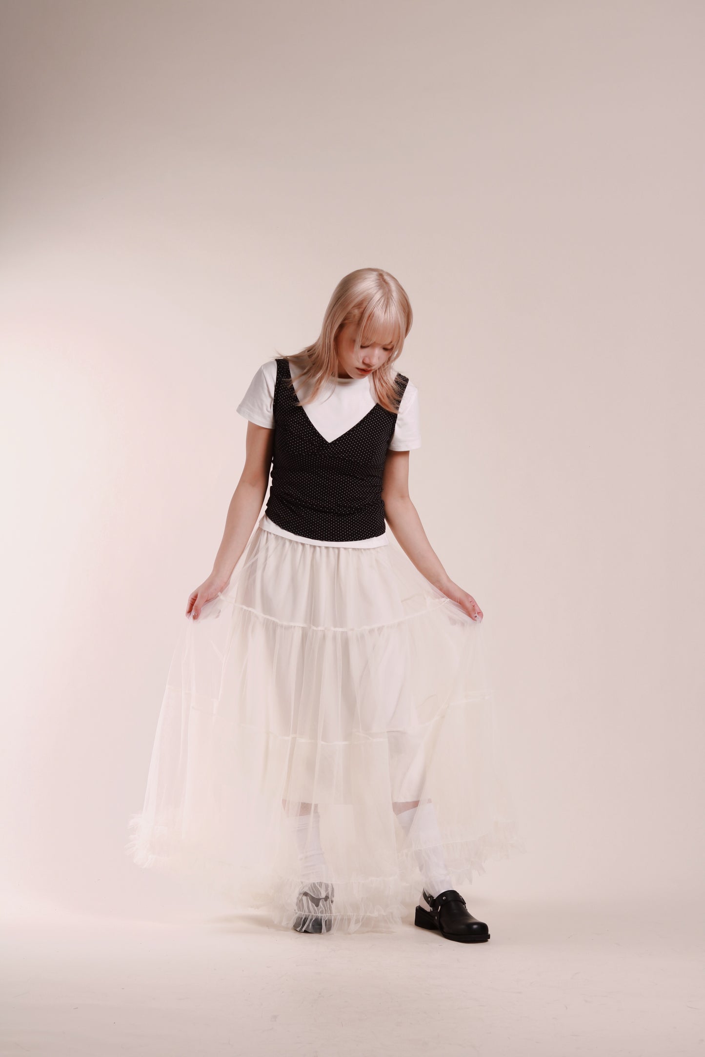 Dot Dot Sleeveless Top (Black)