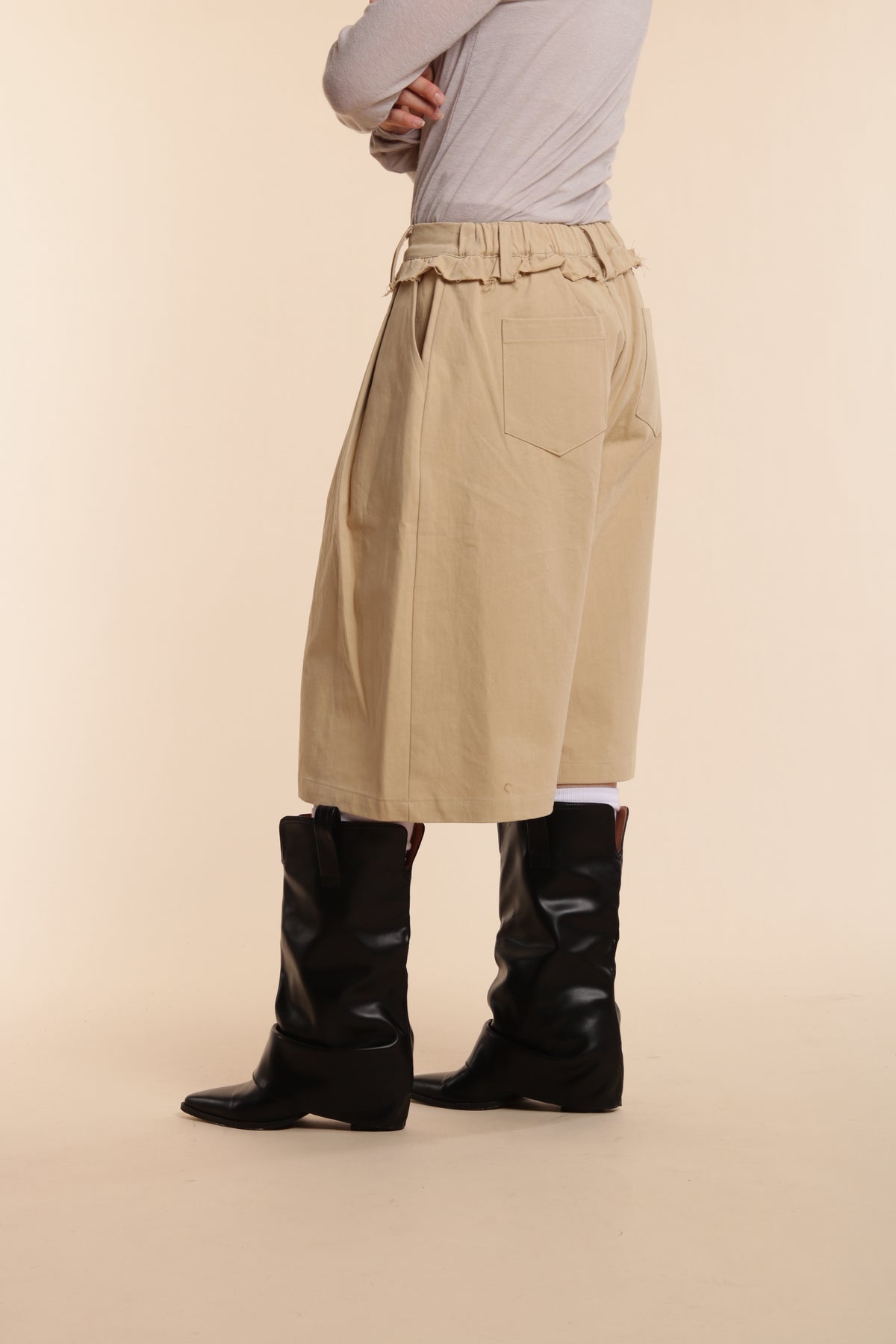 Ruffle Shorts (Beige)