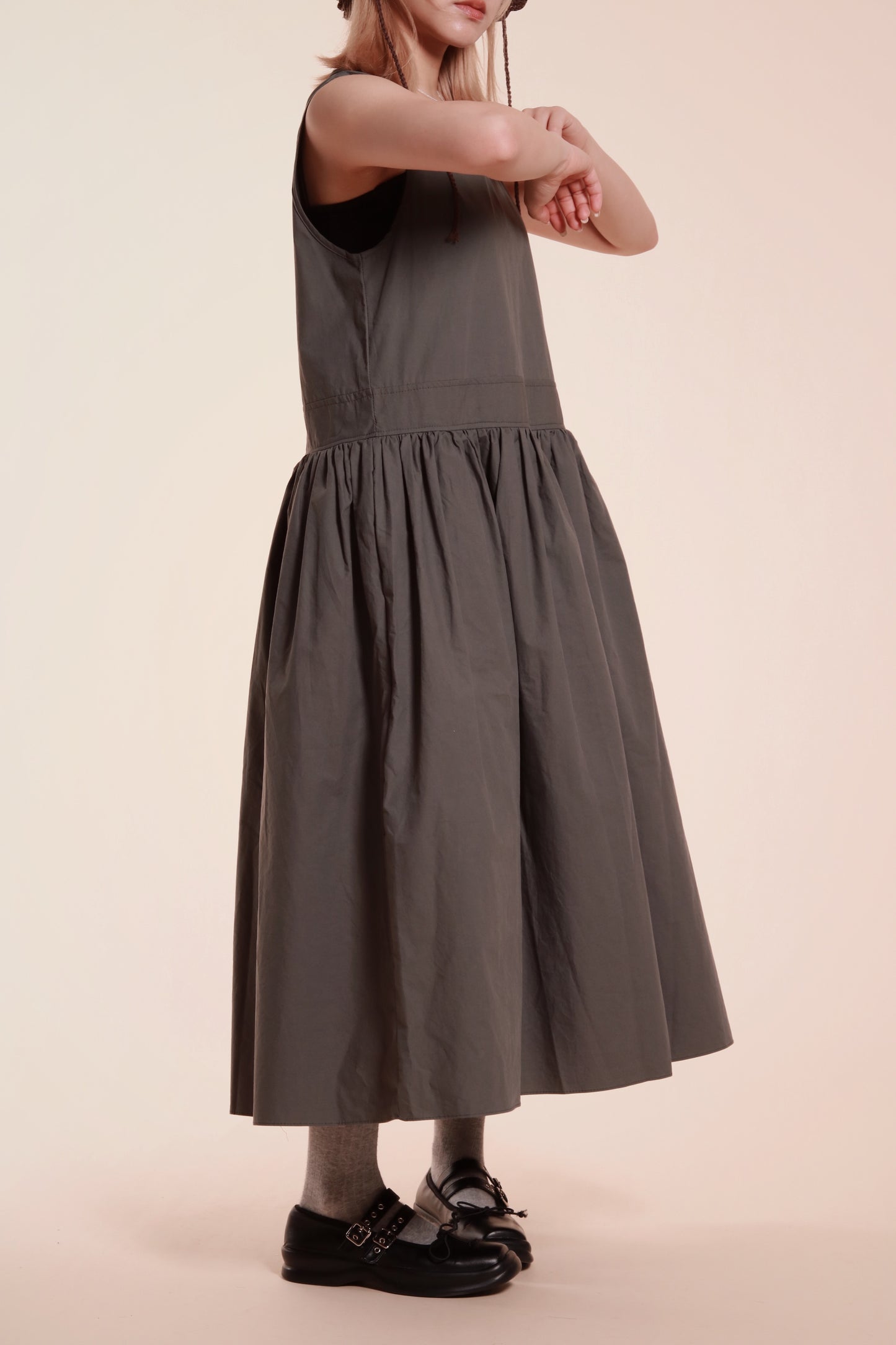 Doll Pocket Dress (Charcoal)