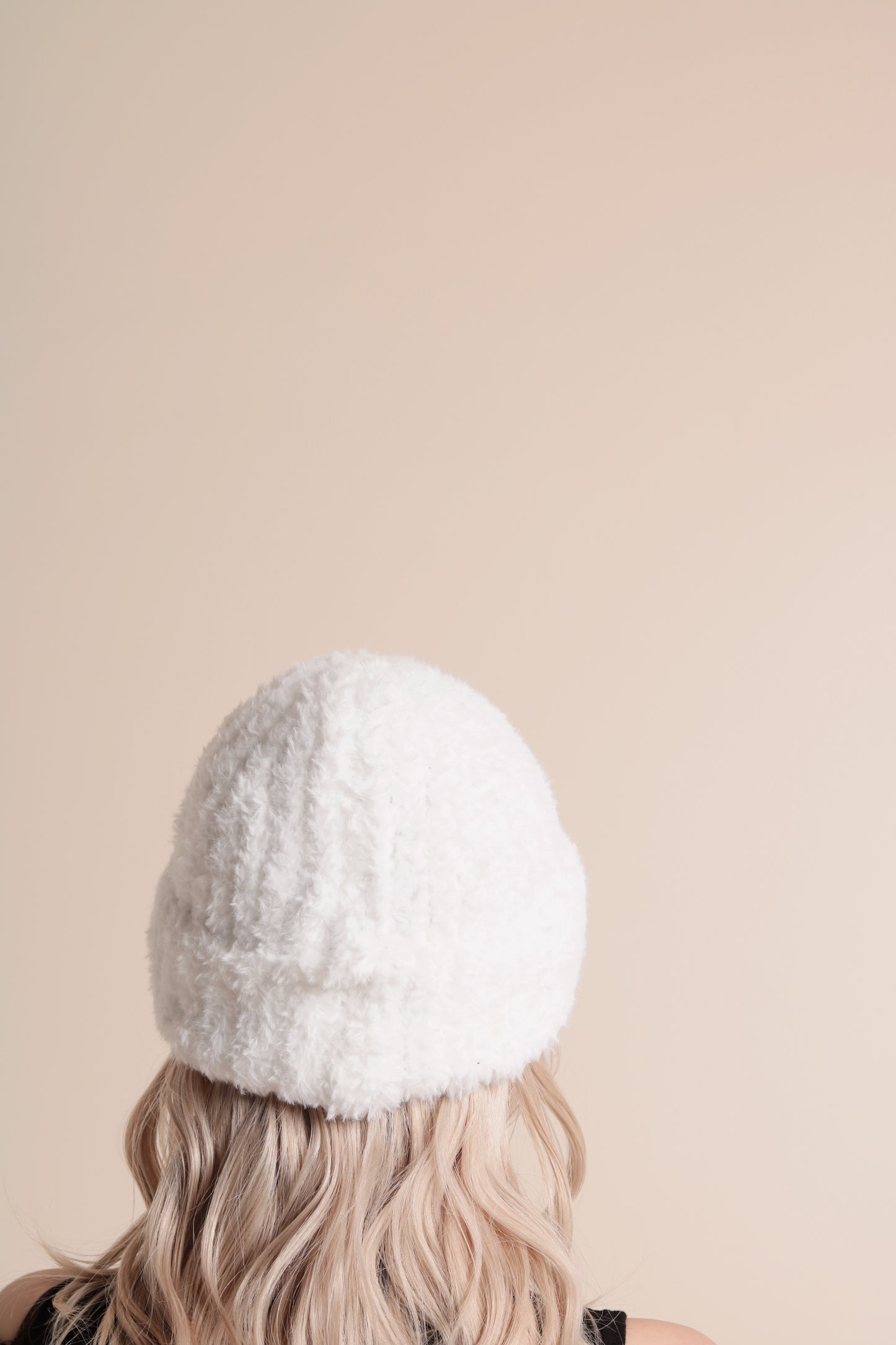 Momo Beanie (White)