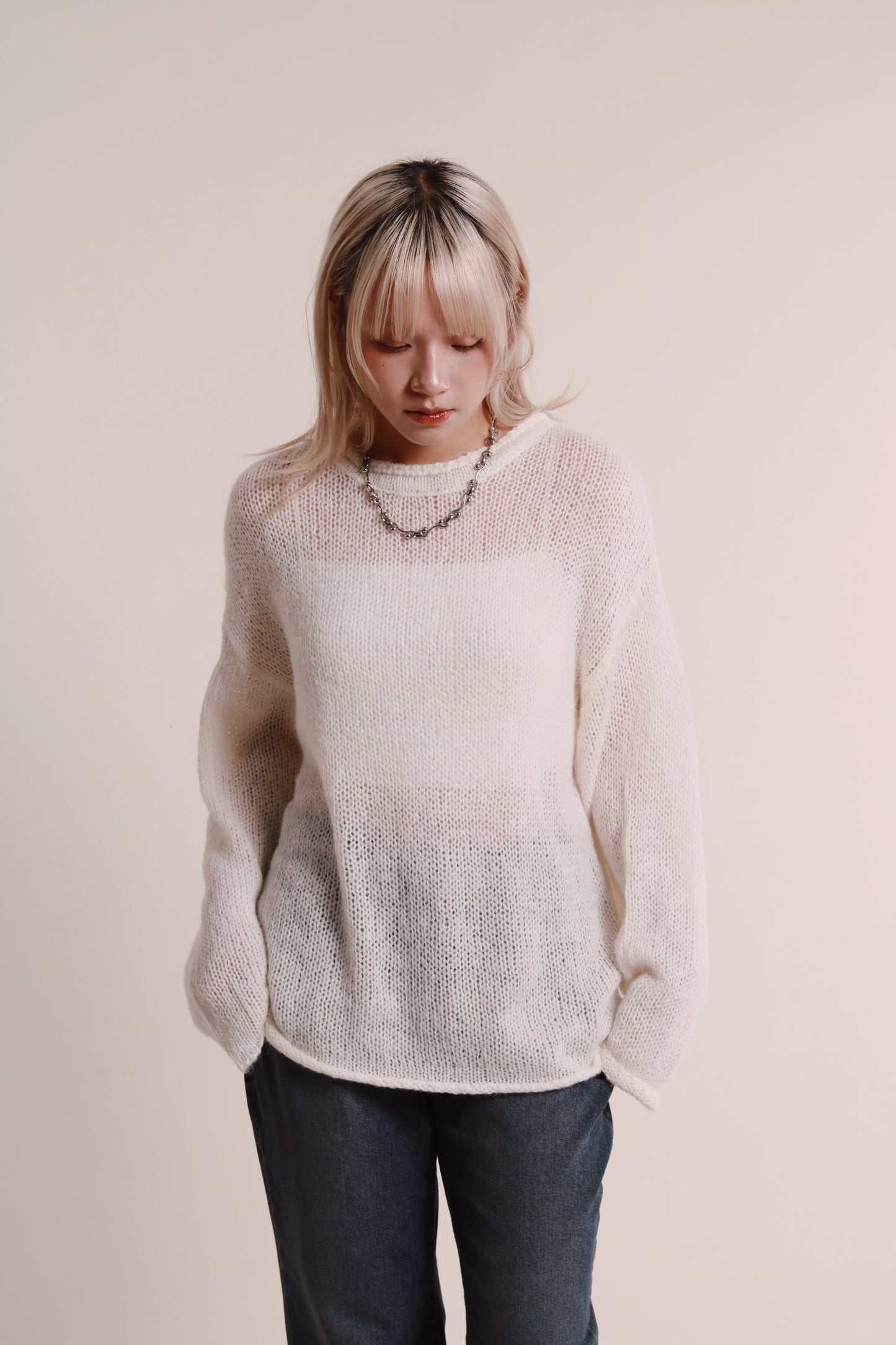 Lazy Sweater (White)