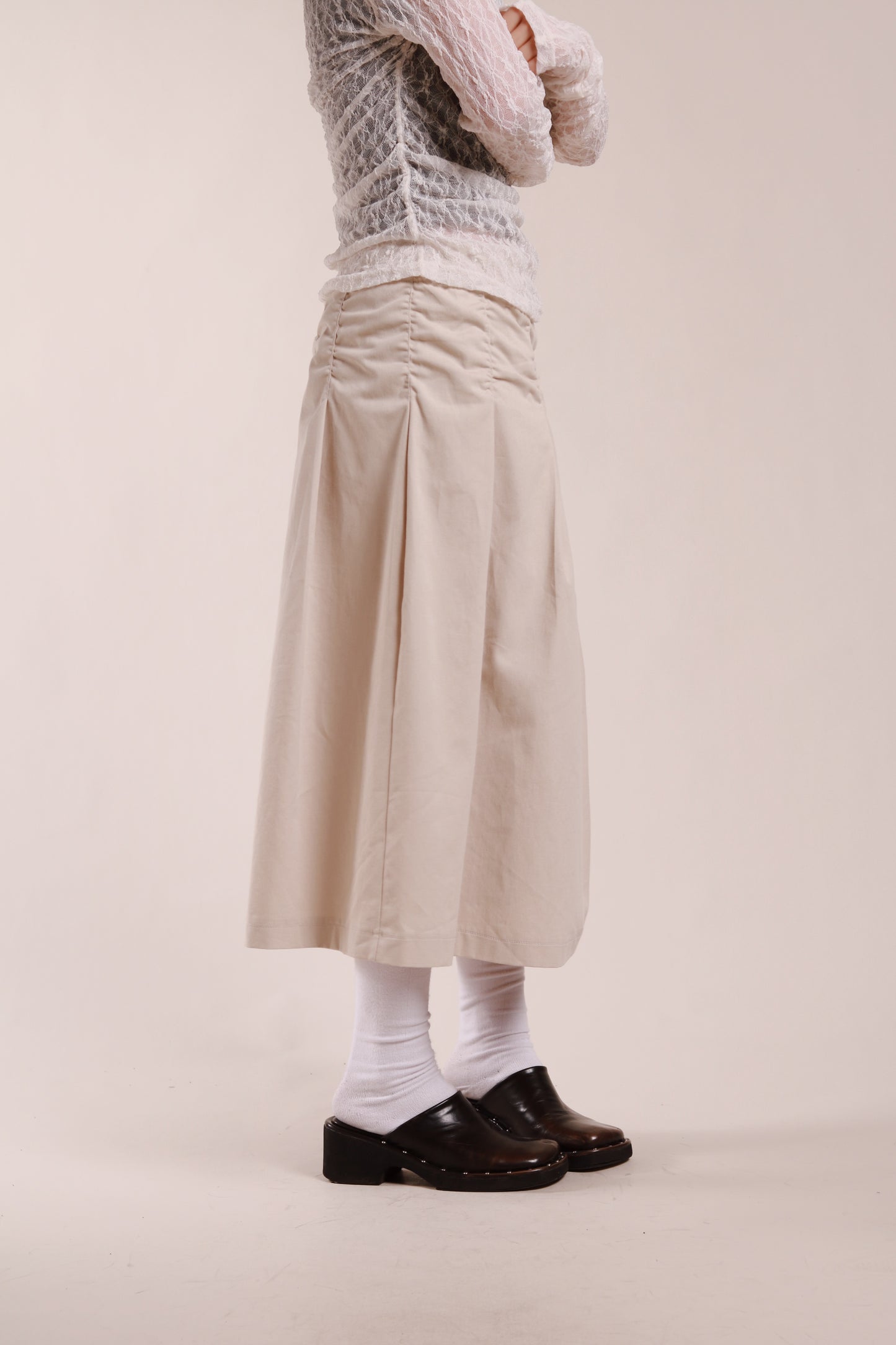 Doll Buckle Skirt (Beige)