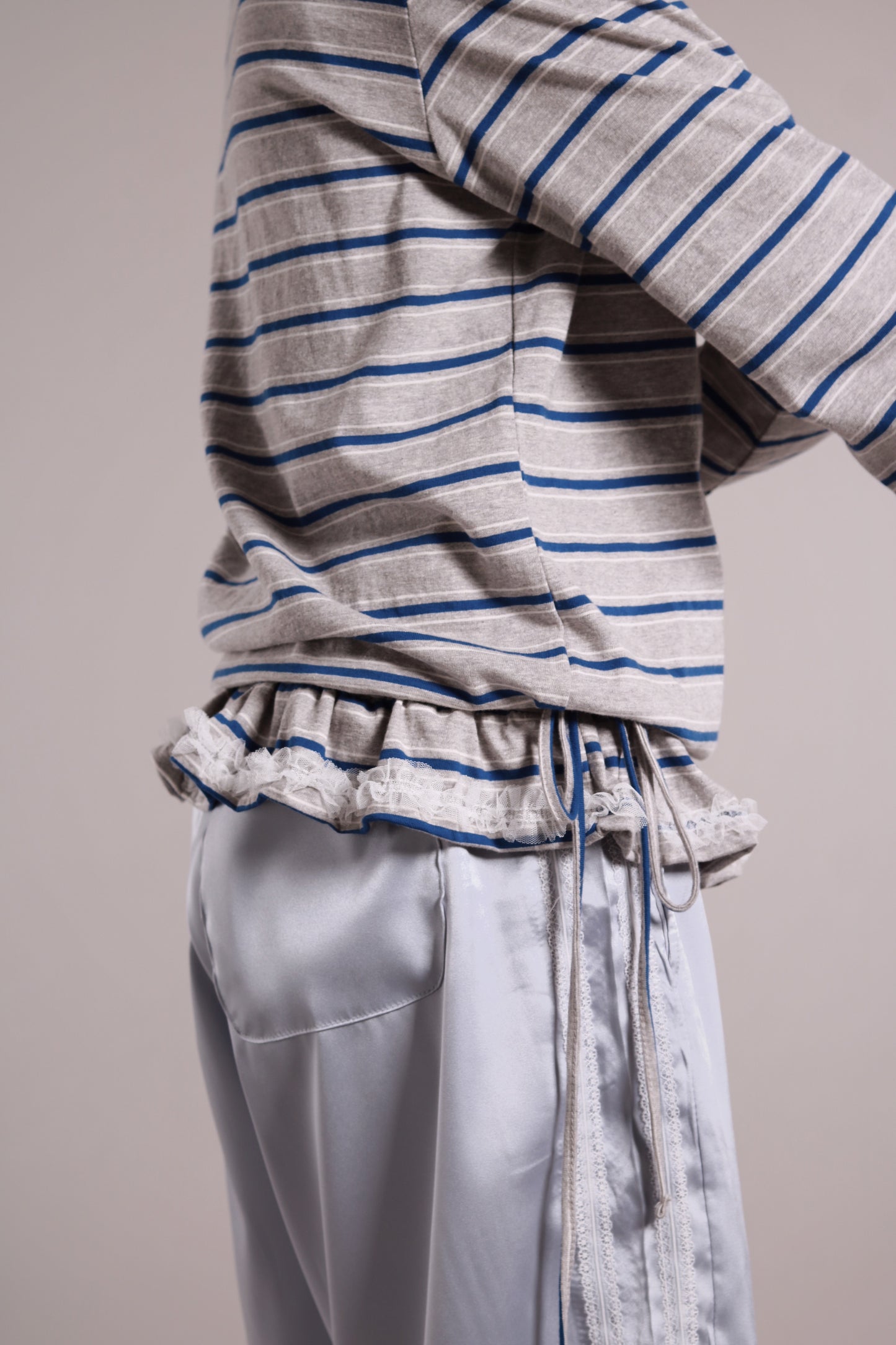 Frilled Lace Stripe Top (Grey)