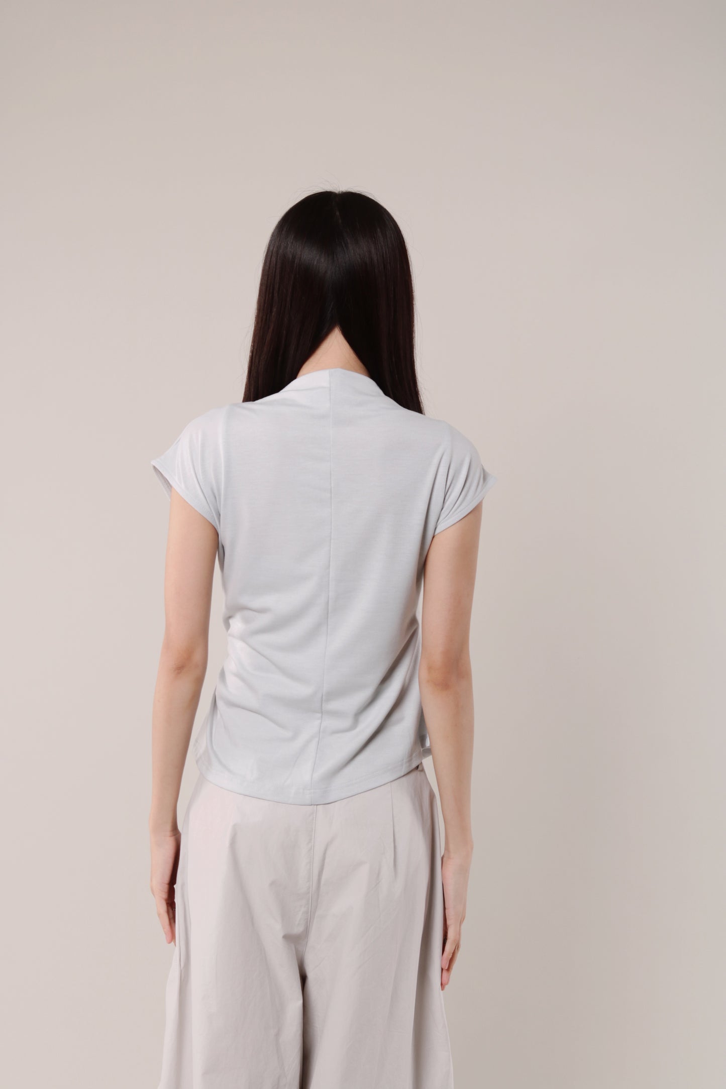 Borg Gathered Tee (Light Grey)