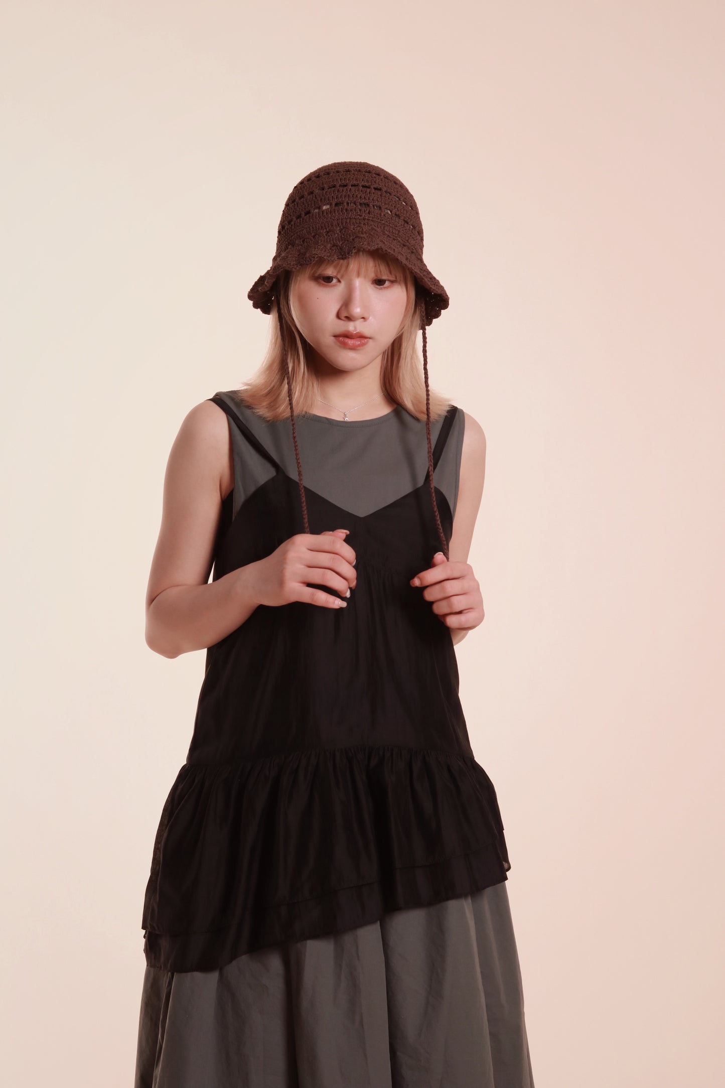 Ruffle Sleeveless Top (Black)