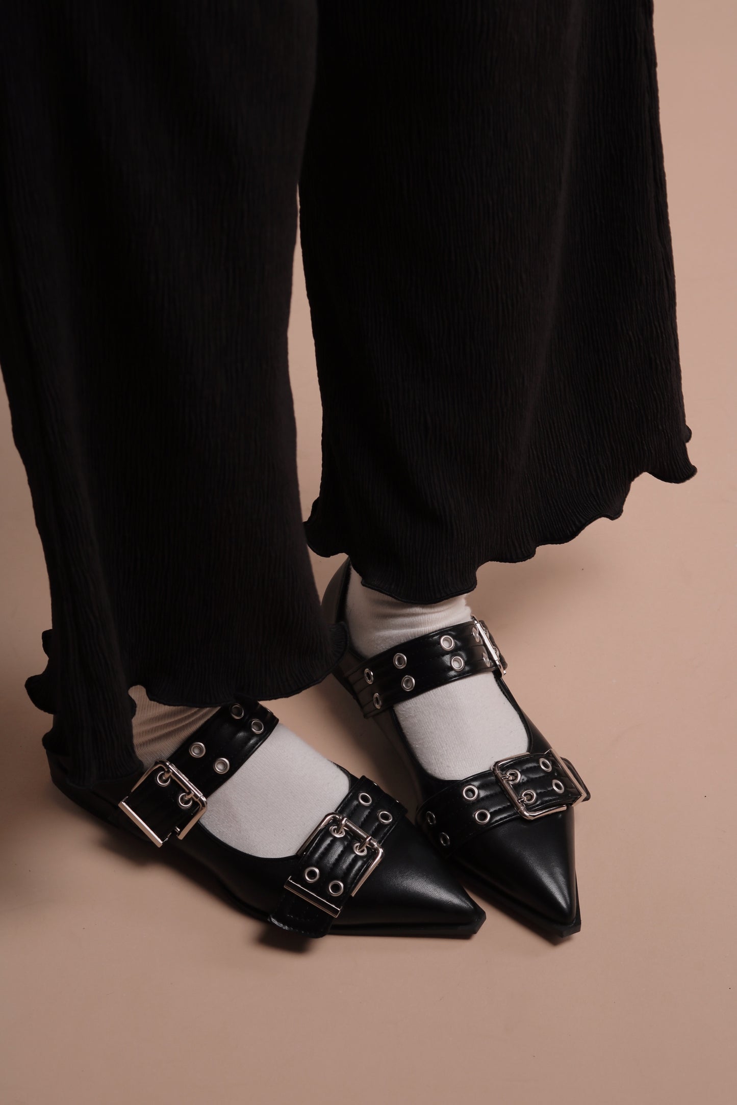 Buckle Flats