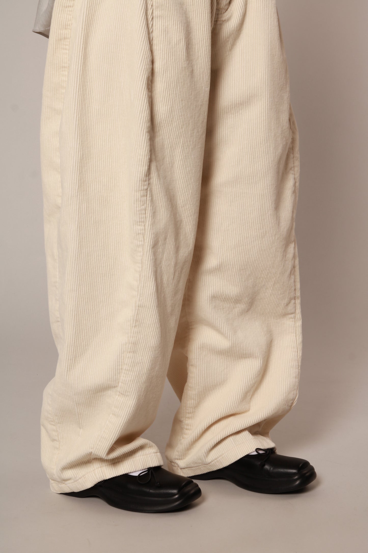 Benno Corduroy Pants (Ivory)